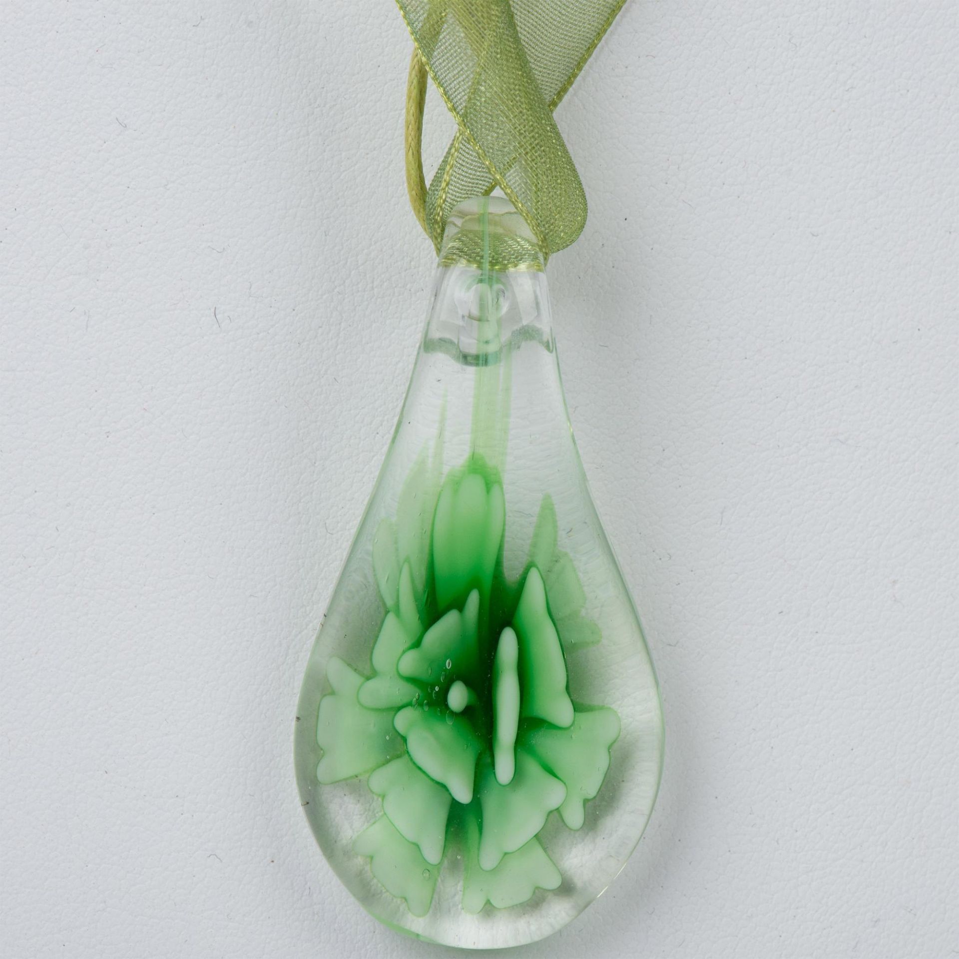 3pc Blown Glass Flower Pendant Necklaces - Image 5 of 8