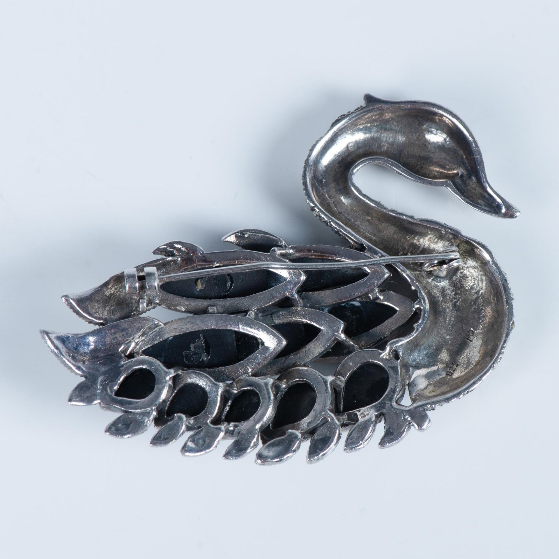 Sterling Silver Marcasite and Onyx Swan Brooch - Image 2 of 4