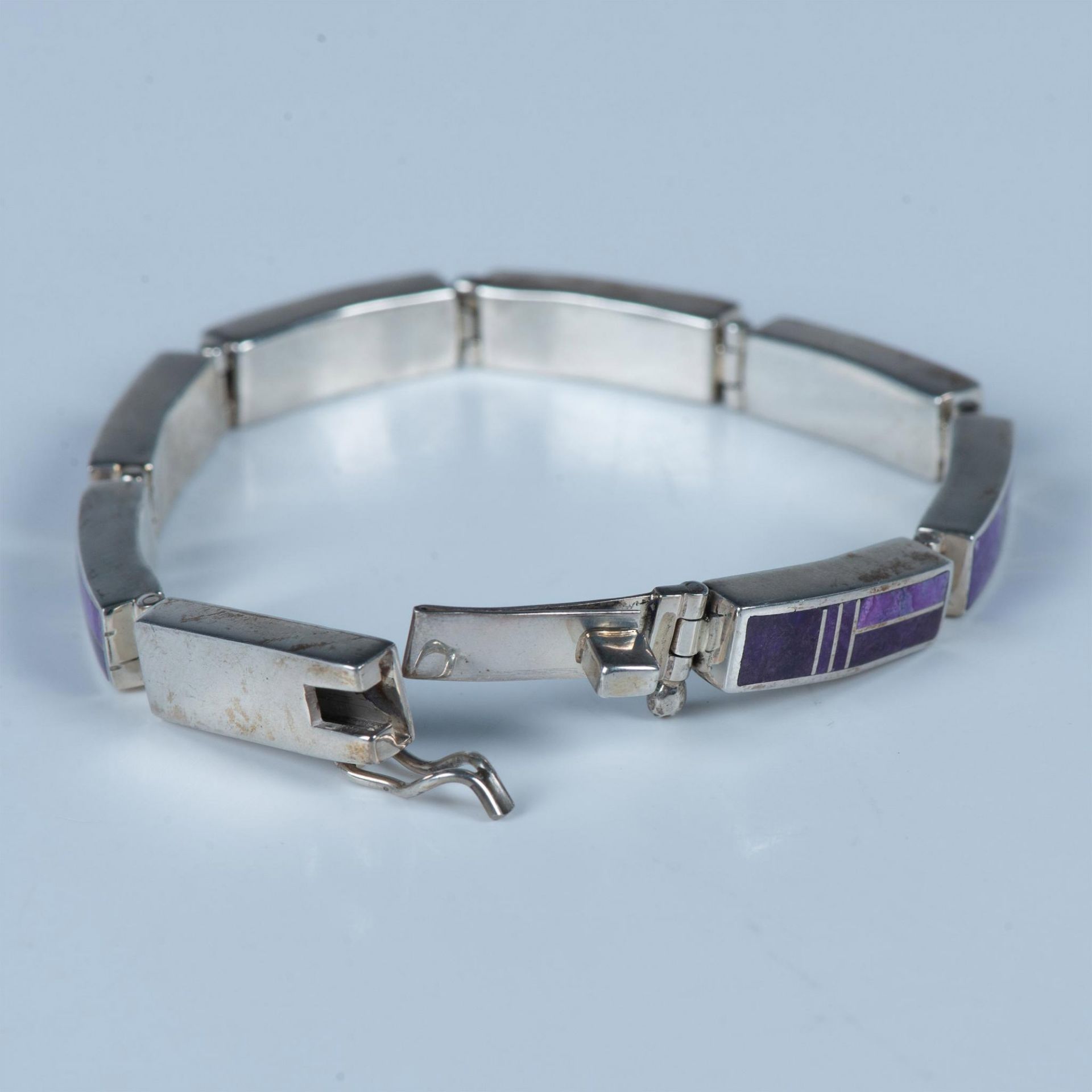 Peterson Chee Navajo Sterling & Sugilite Inlay Bracelet - Image 3 of 5
