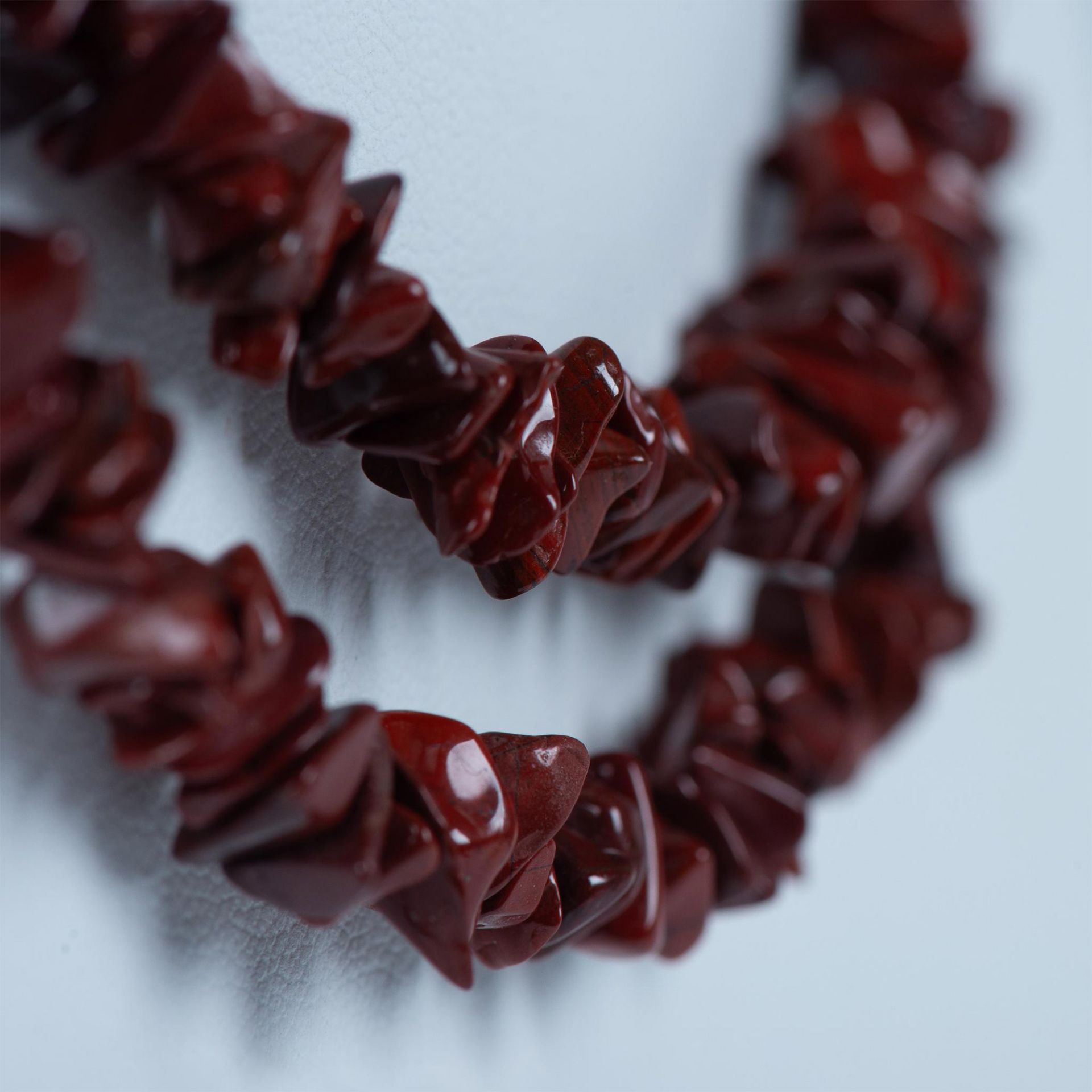 Long Beautiful Natural Red Jasper Chip Necklace - Bild 2 aus 4