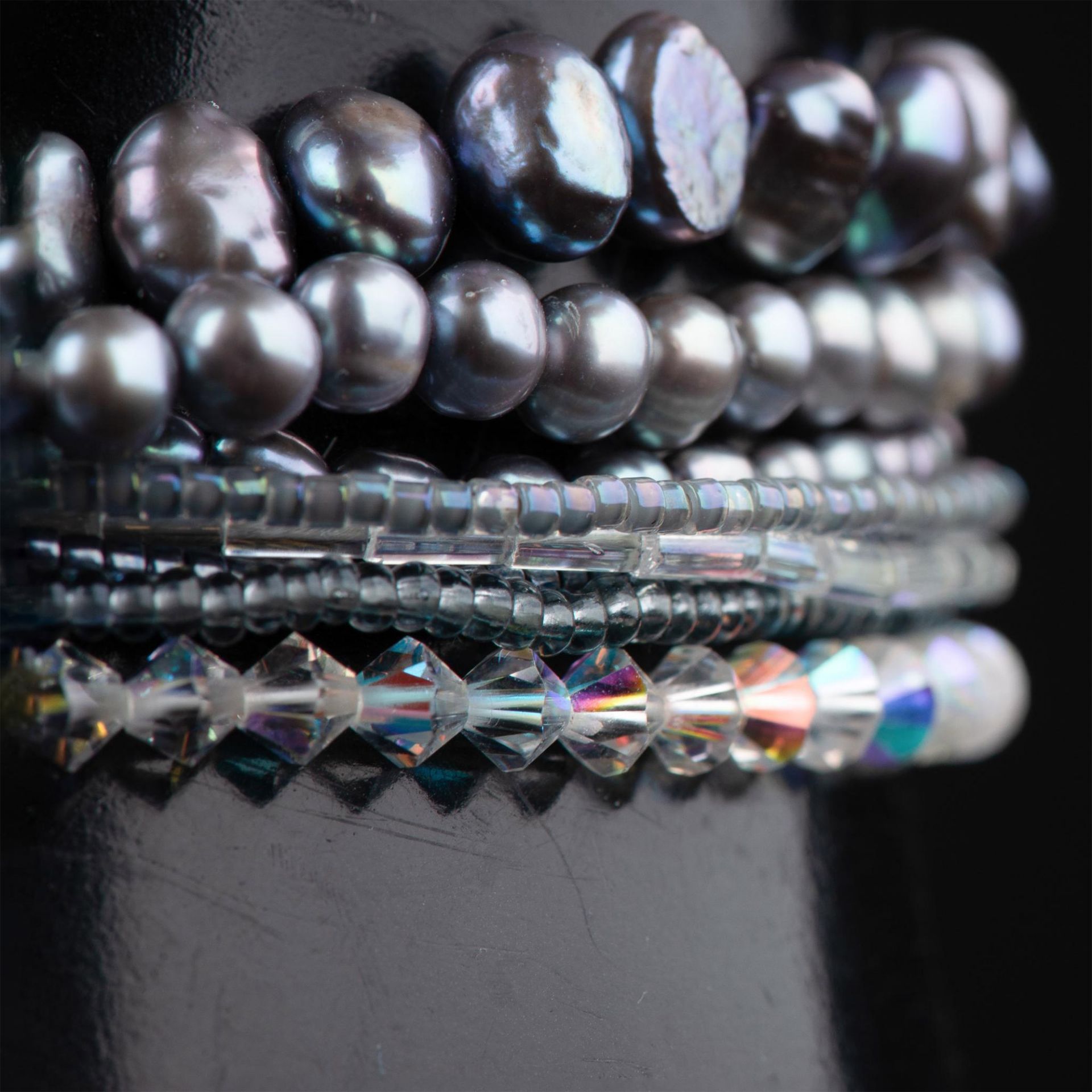 8pc Beautiful Set of Blue Baroque Pearl and Bead Bracelets - Bild 2 aus 3