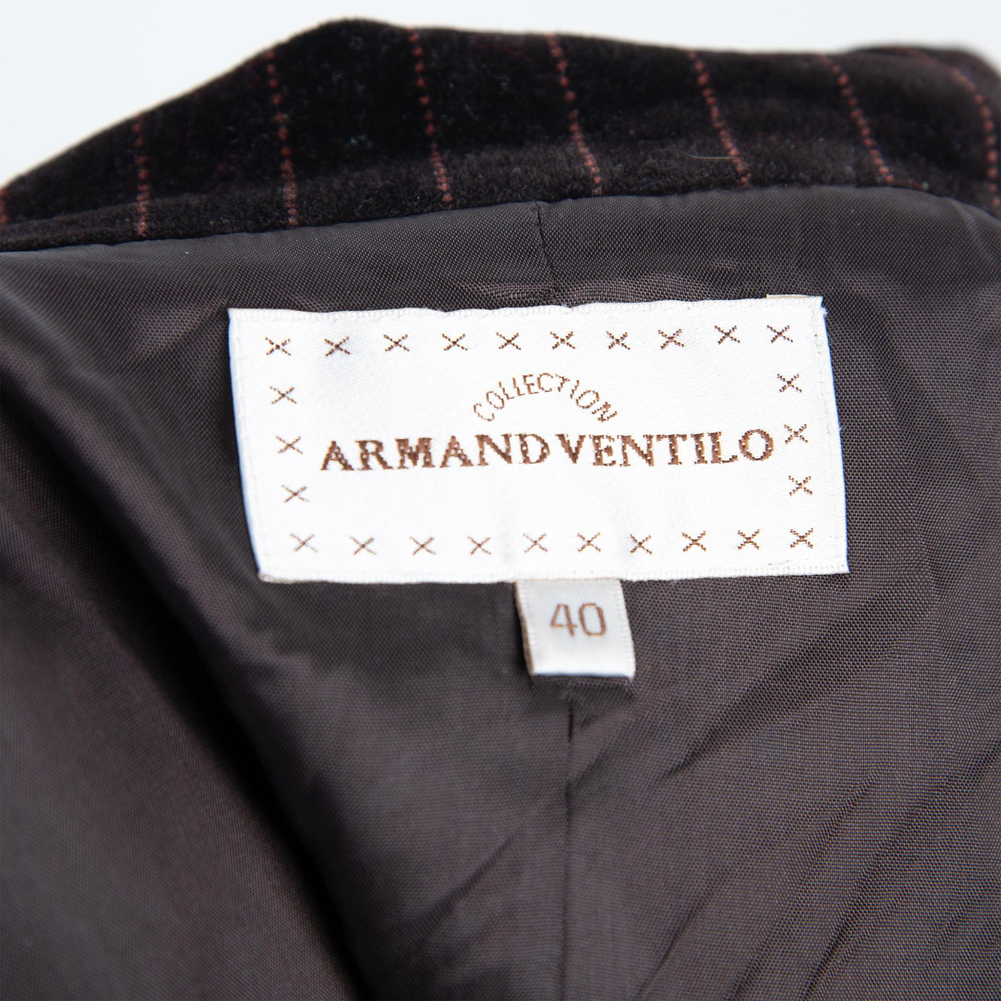 2pc Vintage Armand Ventilo Velvet Pant Suit, Size 40 - Image 12 of 12