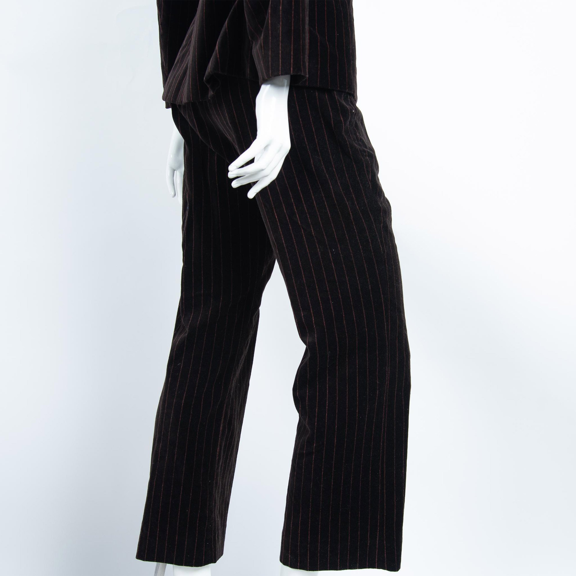 2pc Vintage Armand Ventilo Velvet Pant Suit, Size 40 - Image 6 of 12