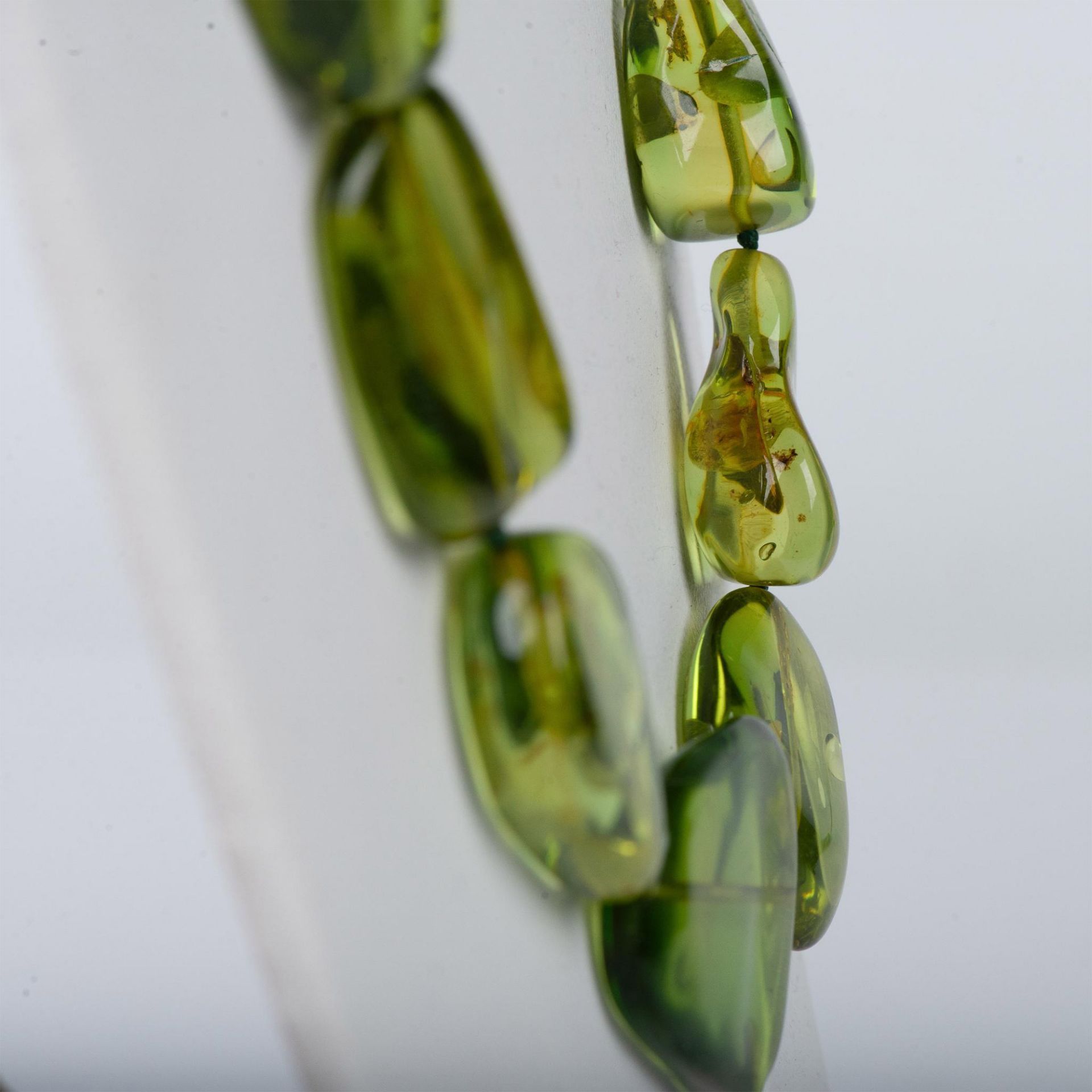 Natural Green Amber Bead Necklace - Image 2 of 3