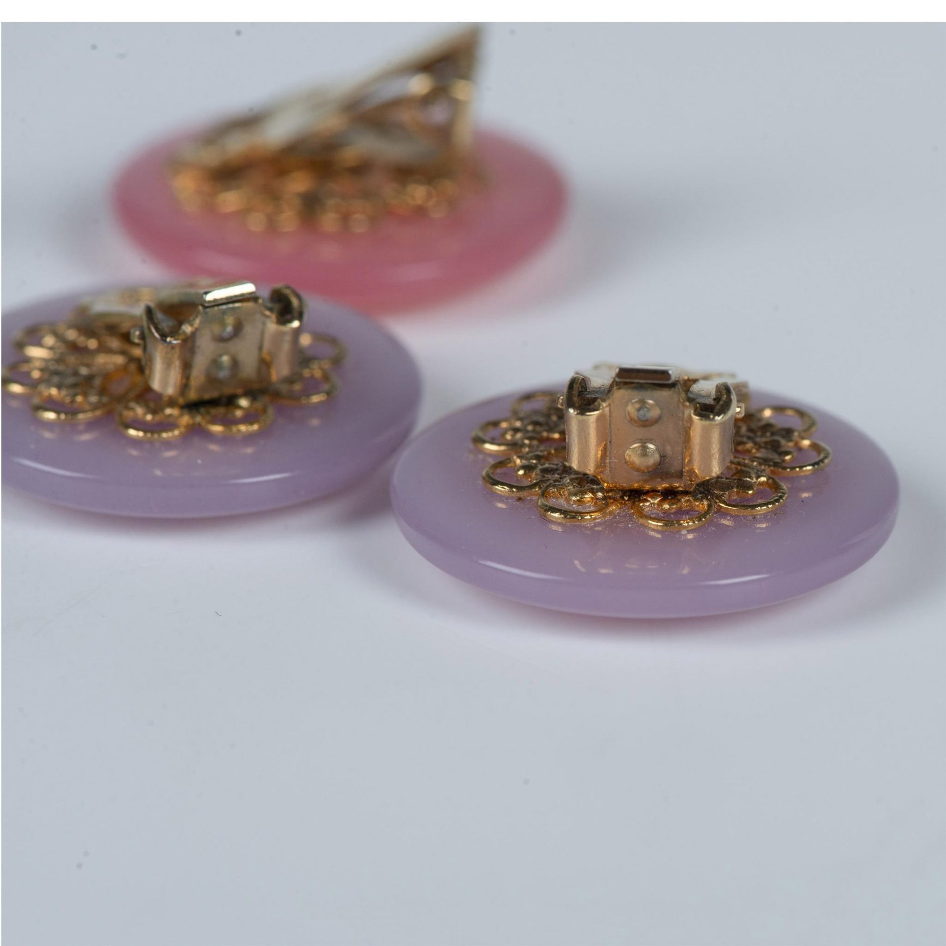 4 Pairs of Pretty Pastel Round Clip-On Earrings - Image 5 of 8
