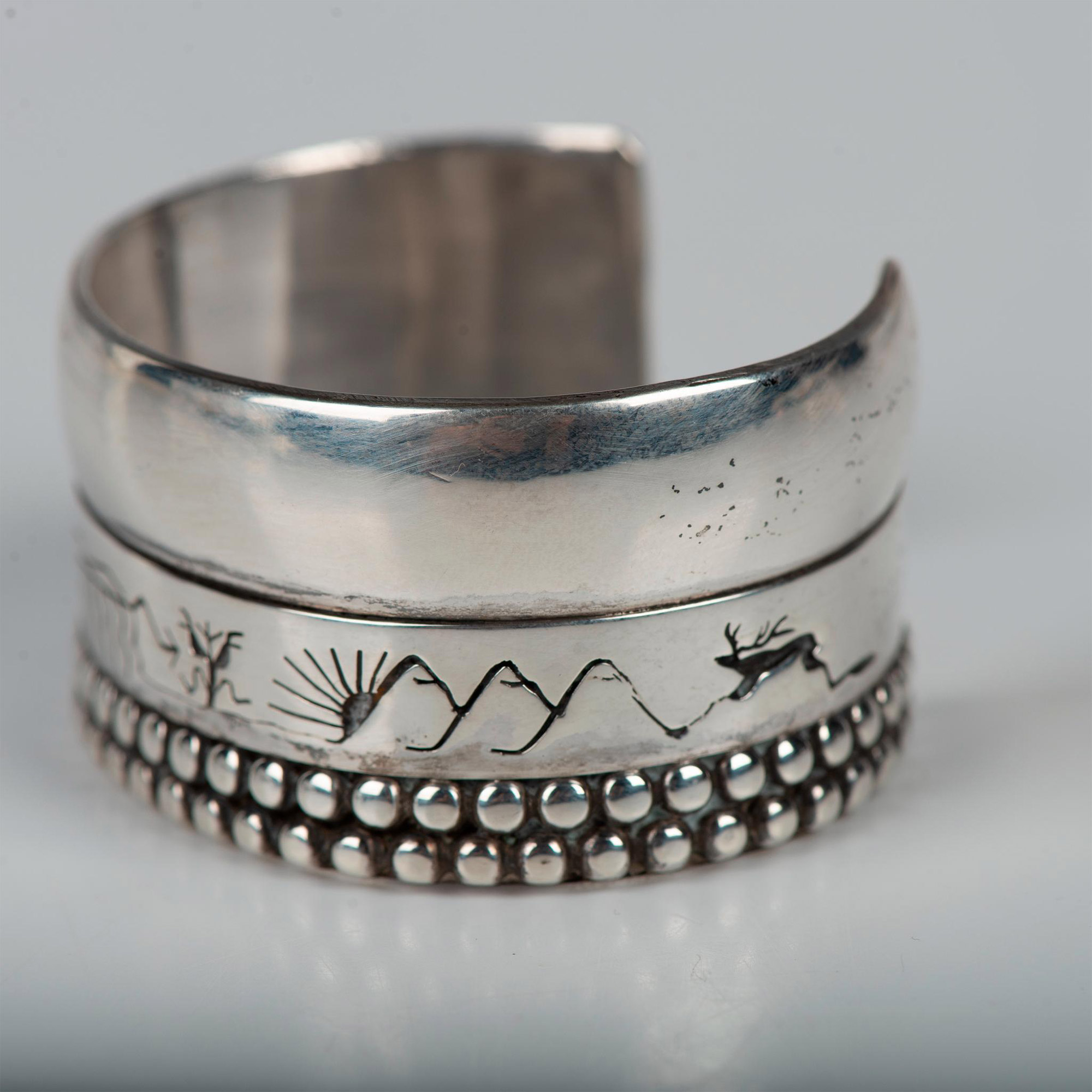 Larry PachecoKewa Heavy Southwestern Etched Sterling Silver Cuff Bracelet - Image 5 of 7