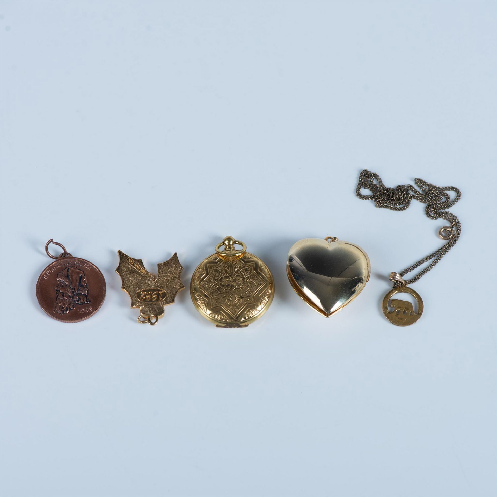 5pc Gold Tone Lockets and Charms - Image 2 of 8