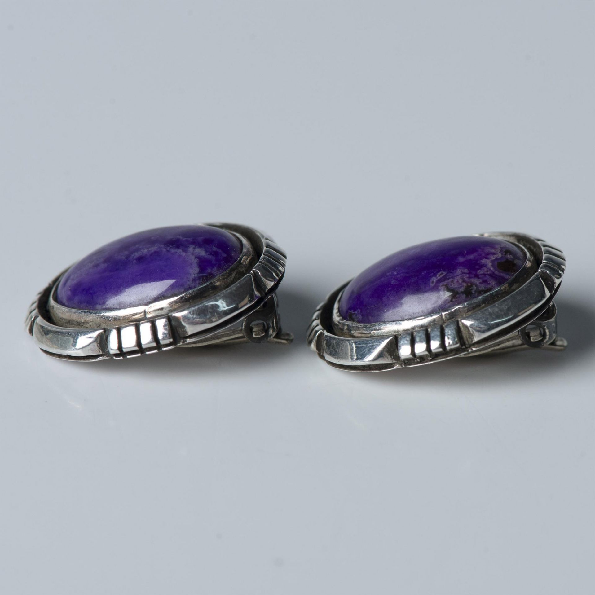 Ronnie Willie Navajo Sterling & Sugilite Clip-On Earrings - Bild 2 aus 5