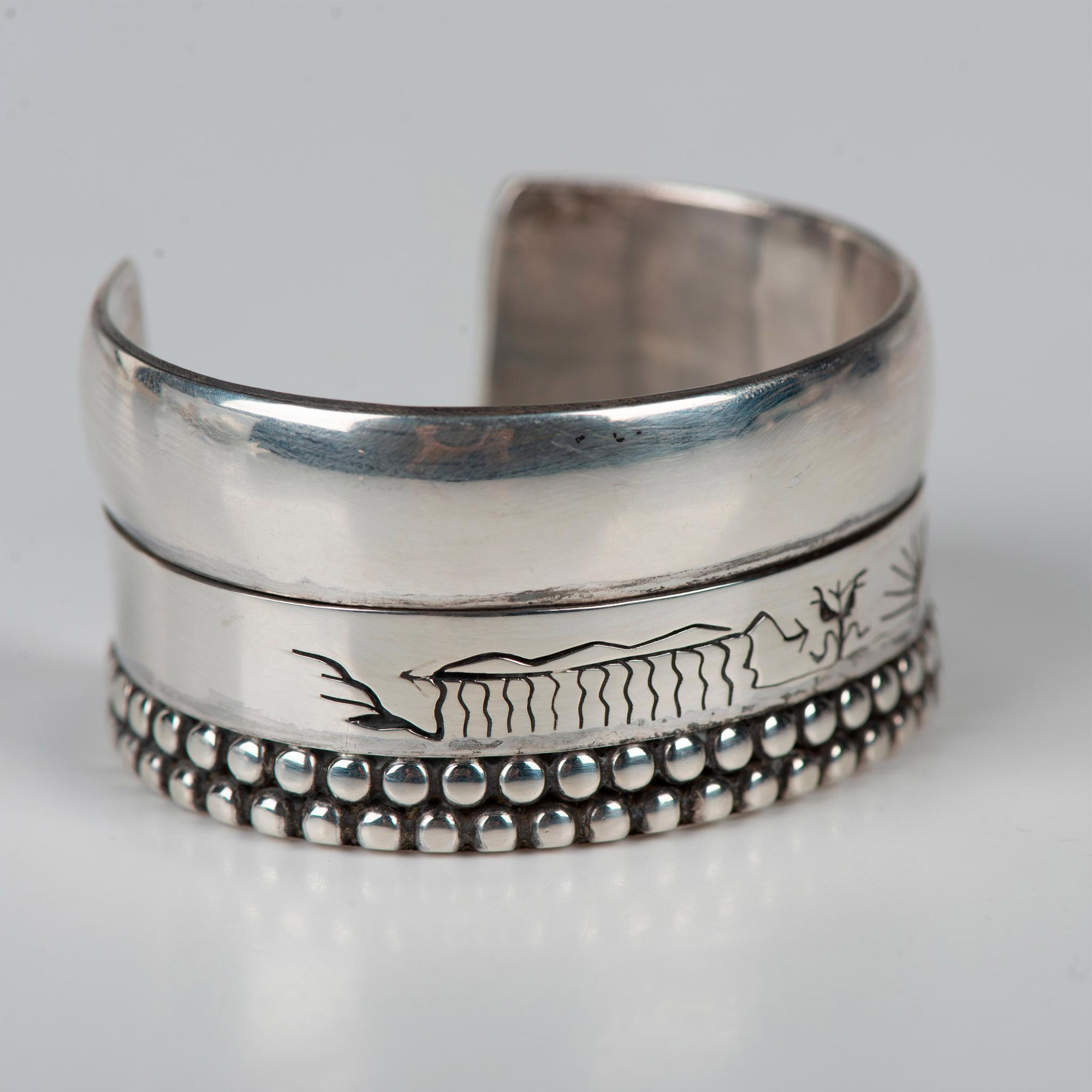 Larry PachecoKewa Heavy Southwestern Etched Sterling Silver Cuff Bracelet - Image 4 of 7