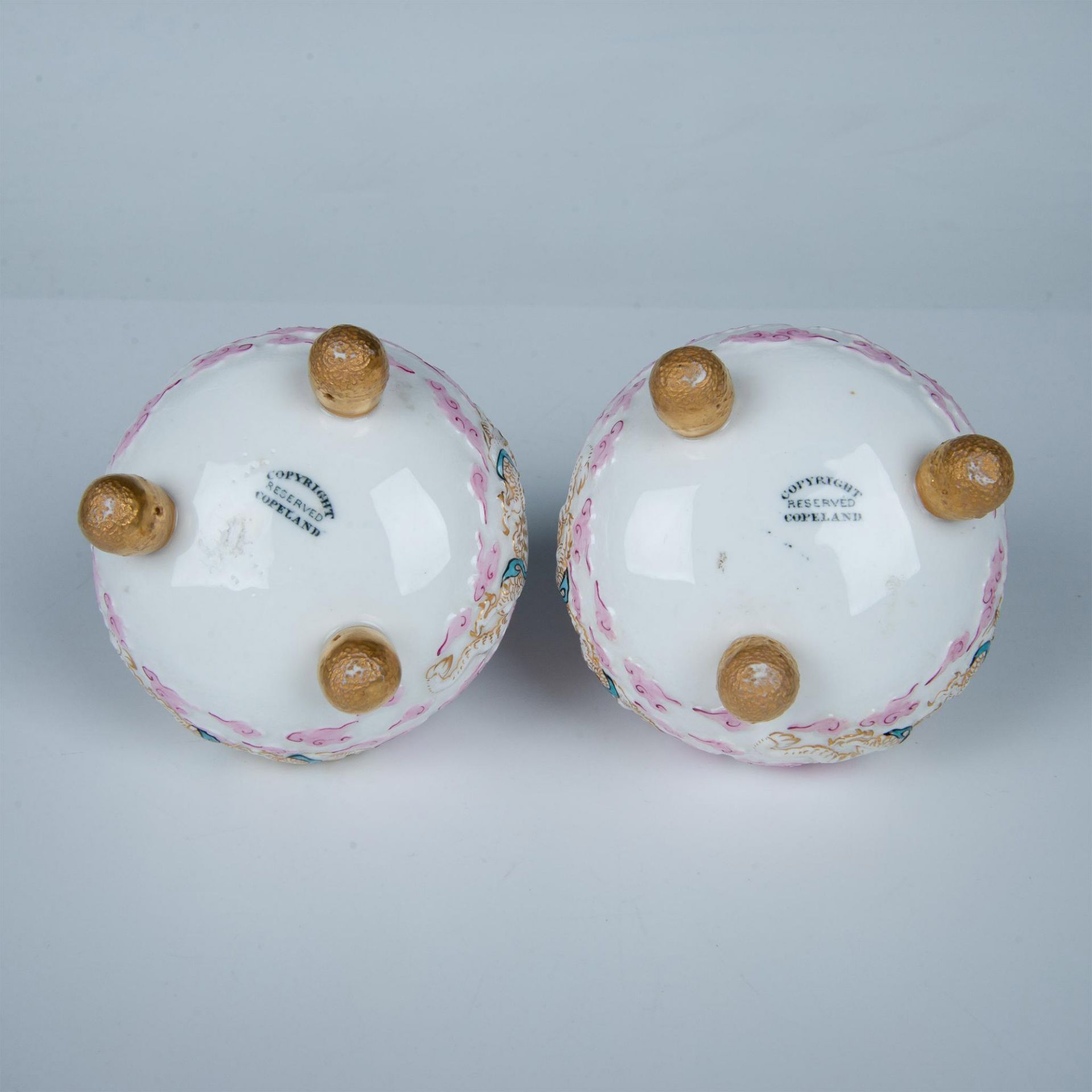Pair of Copeland Porcelain Chinoiserie Enameled Vases - Bild 5 aus 5