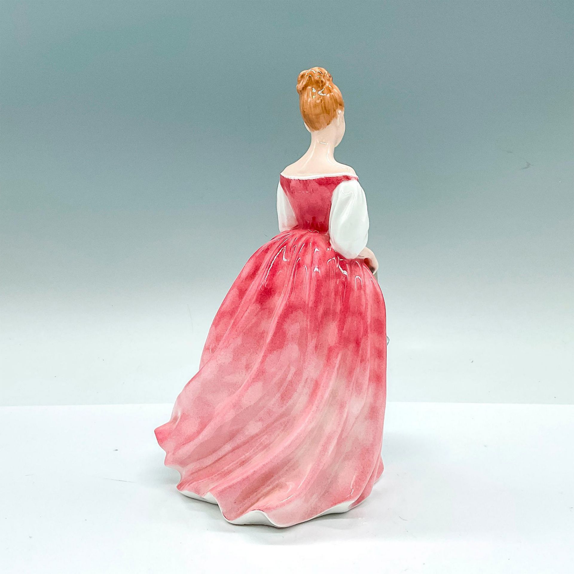 Alexandra - HN3292 - Royal Doulton Figurine - Bild 2 aus 3