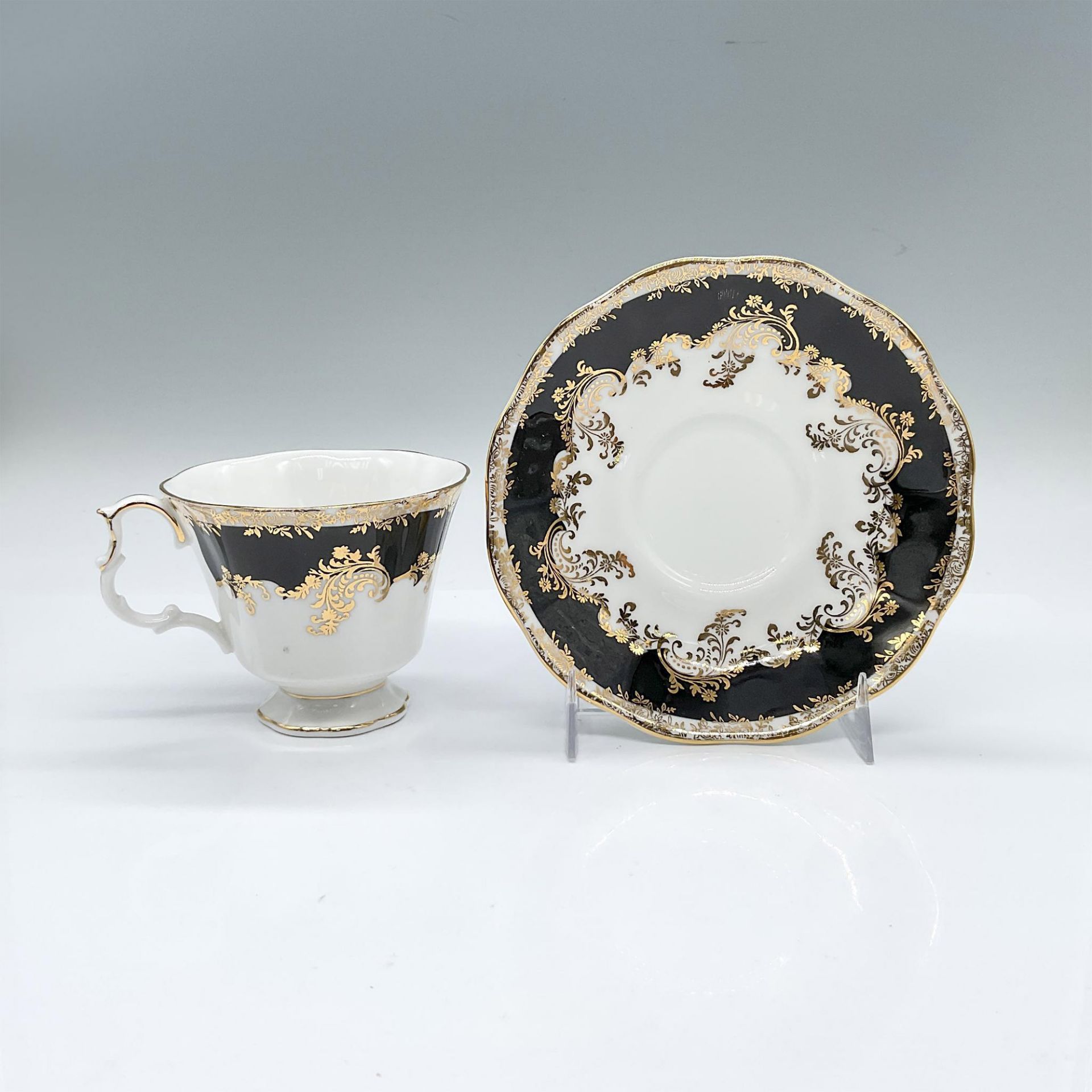 Royal Albert Bone China Tea Cup and Saucer, Black Diamond - Bild 2 aus 3