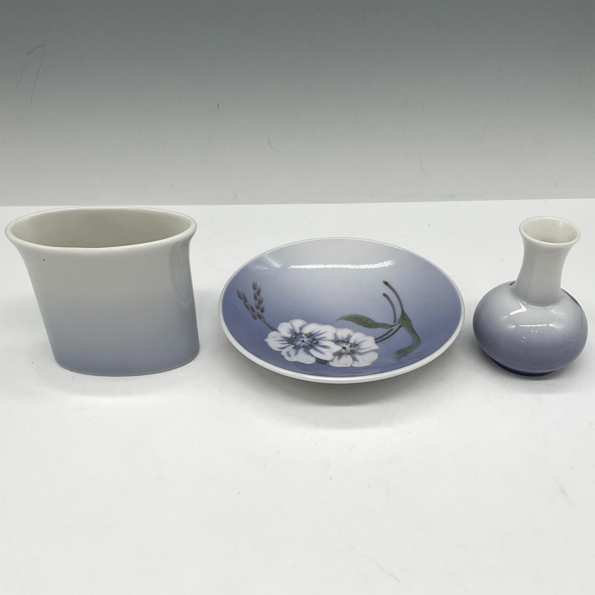 3pc Royal Copenhagen Porcelain Miniatures, Vases + Dish - Image 2 of 3