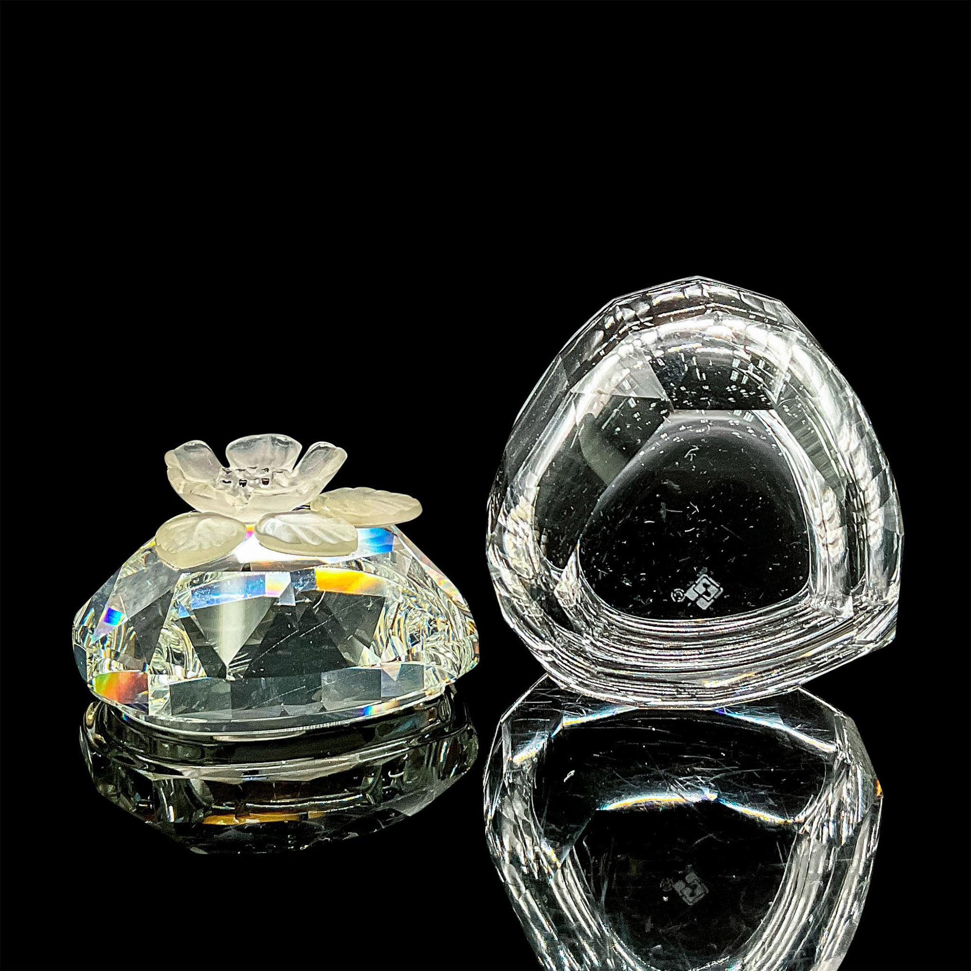Swarovski Crystal Treasure Box, Heart Shaped w/Flower - Image 3 of 5