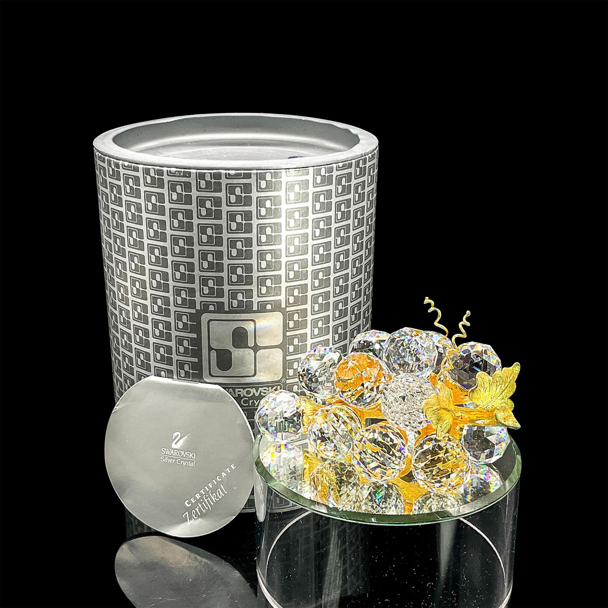 Swarovski Crystal Figurine, Small Grapes on Gold + Base - Image 5 of 5