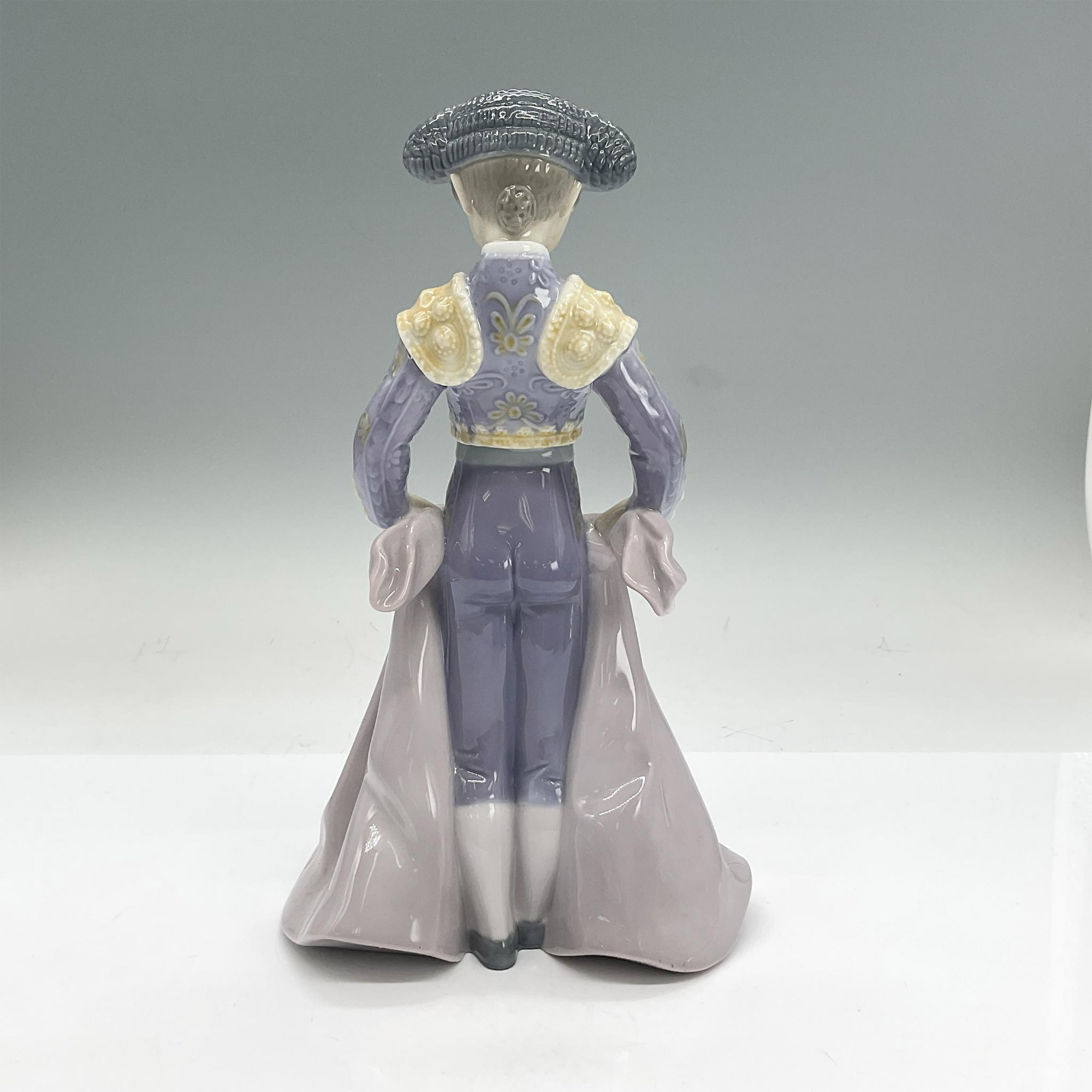 Young Torero 1006438 - Lladro Porcelain Figurine - Image 2 of 4