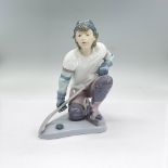 Hockey Player 1006108 - Lladro Porcelain Figurine
