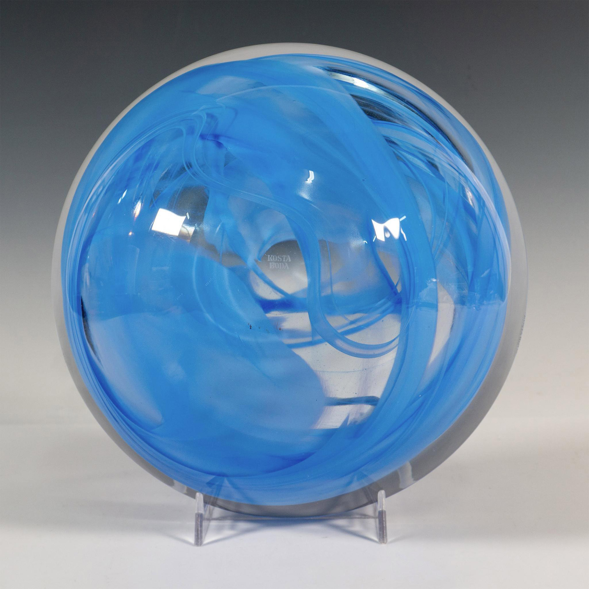 Kosta Boda by Anna Ehrner Glass Bowl, Atoll - Image 5 of 5