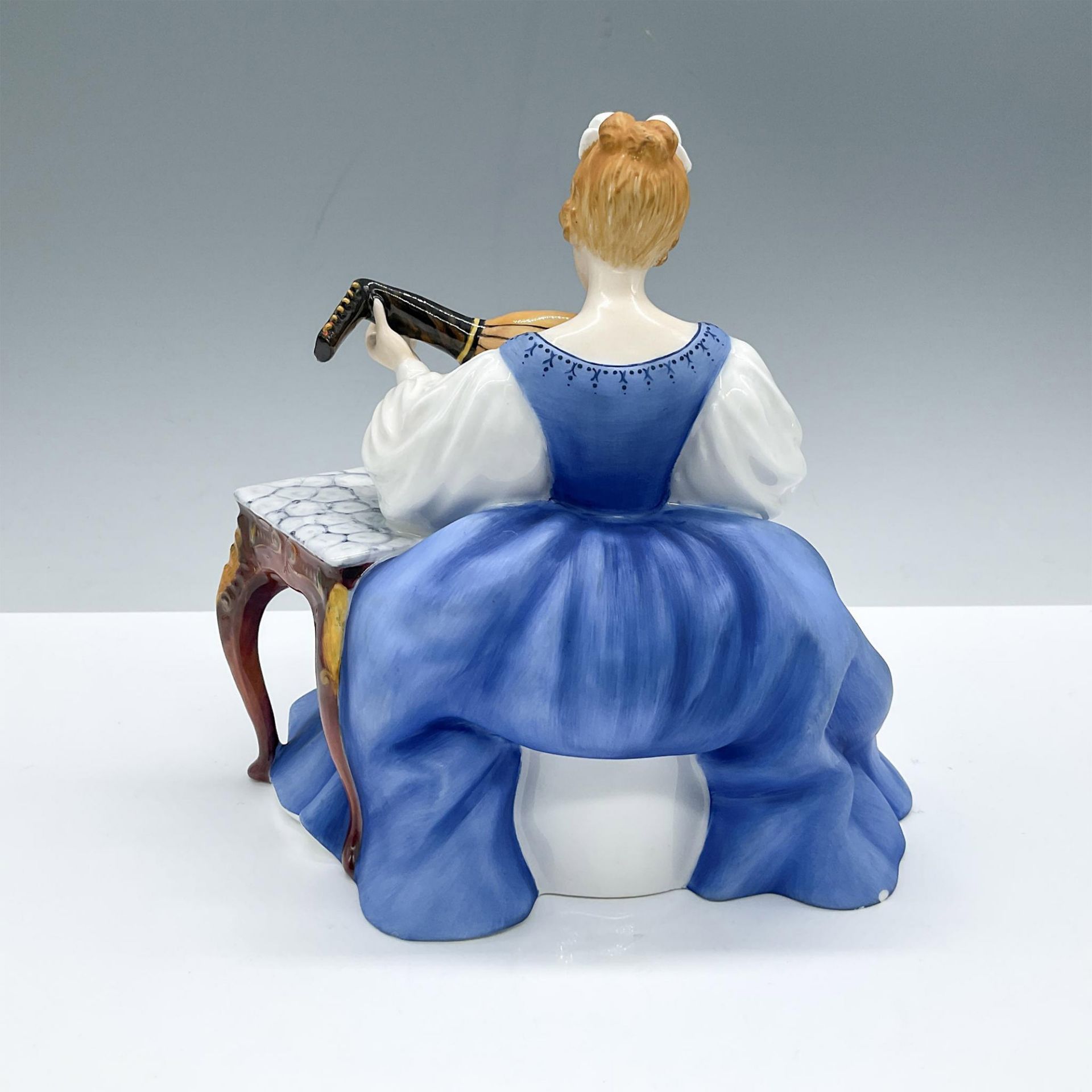 Lute - HN2431 - Royal Doulton Figurine - Image 2 of 3