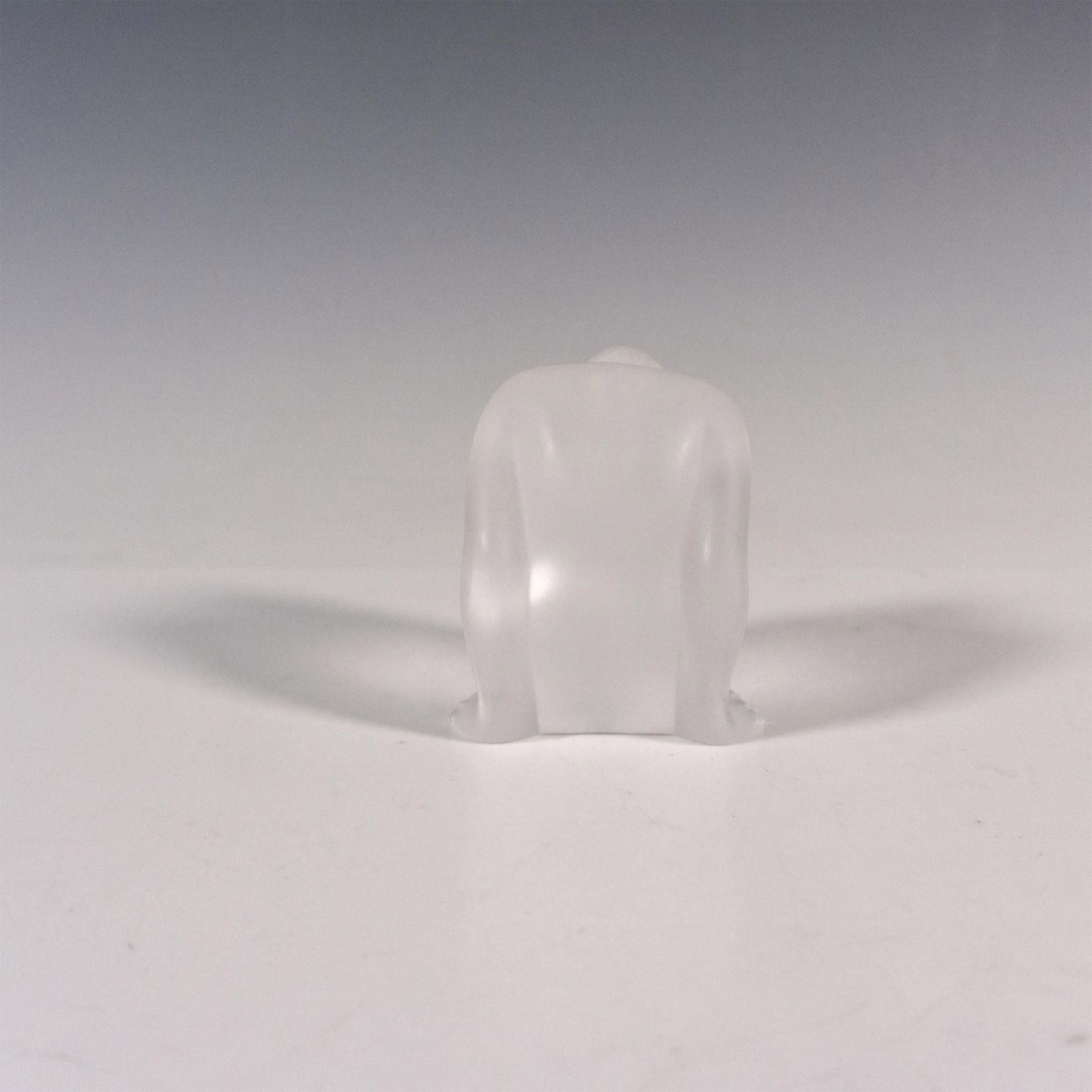 Lalique Crystal Figurine, Nu Assis - Image 2 of 4