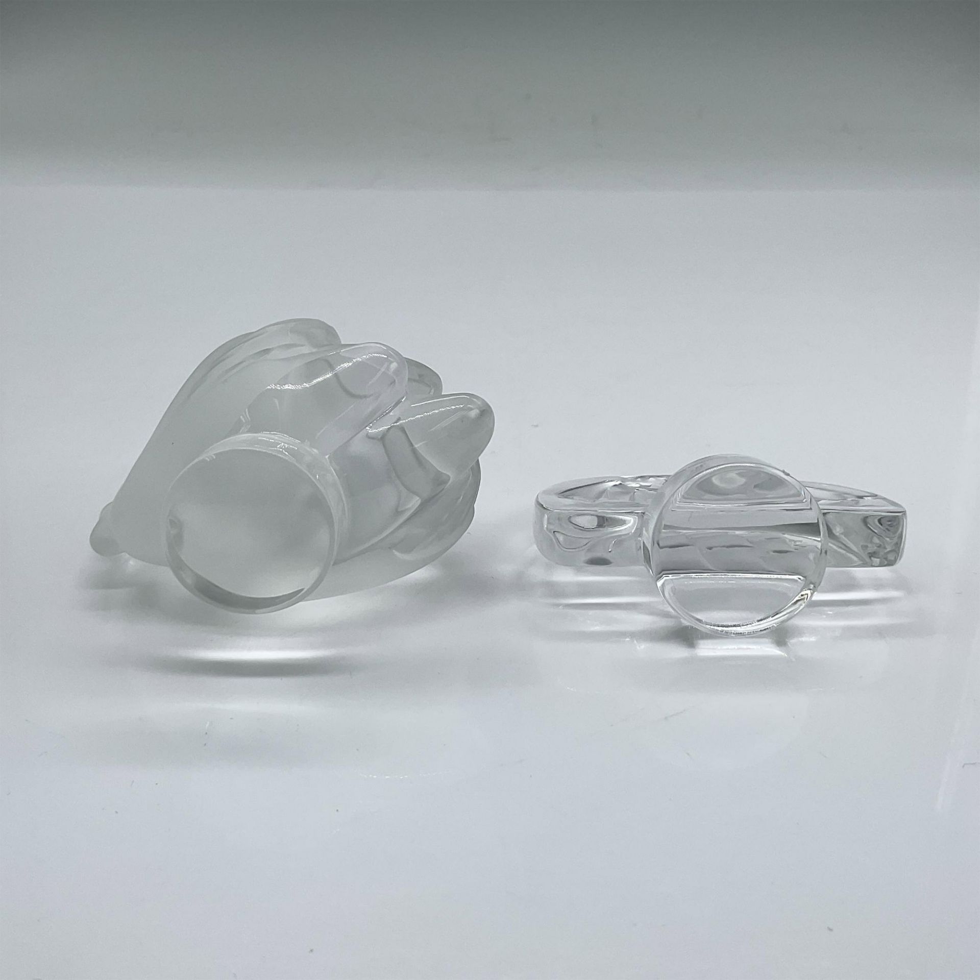 2pc Lalique Crystal Paperweights, Caravelle Ship and Swans - Bild 3 aus 3