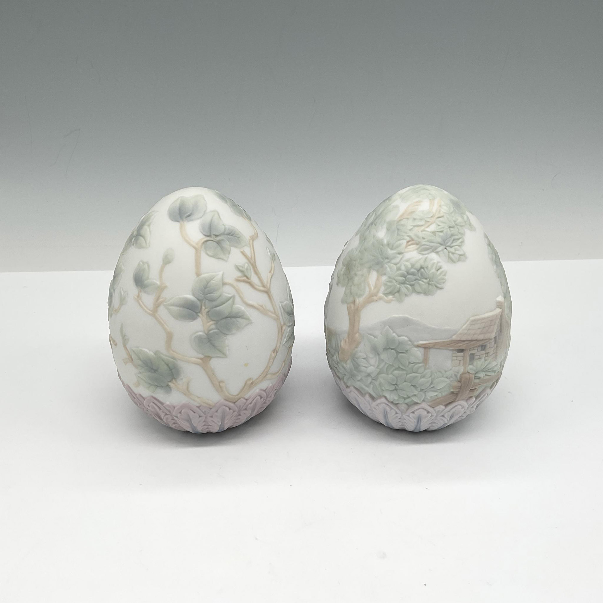 2pc Lladro Porcelain Limited Edition Eggs, 1993 & 1995 - Image 2 of 4