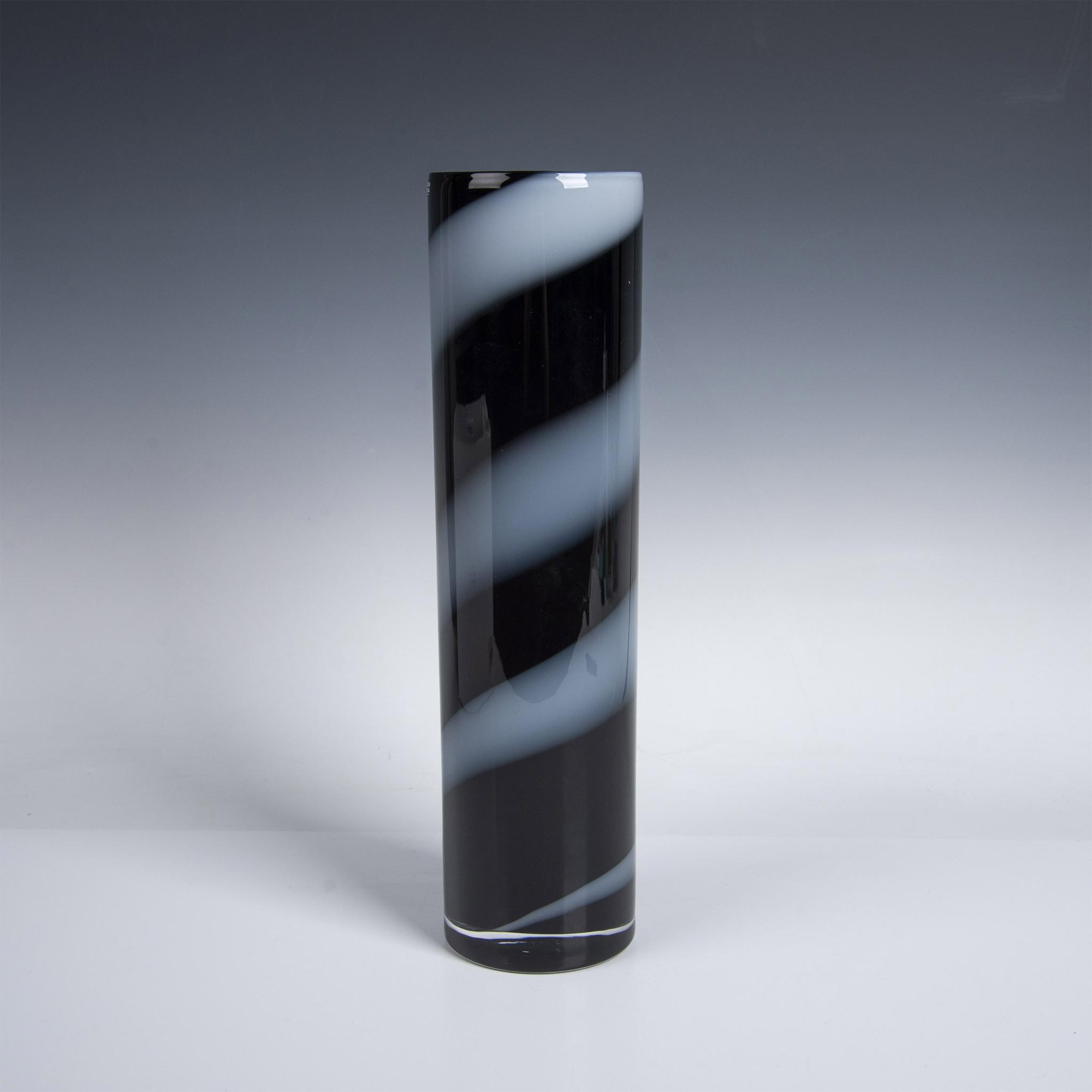 Kosta Boda by Anna Ehrner Glass Vase, Twist - Image 5 of 8