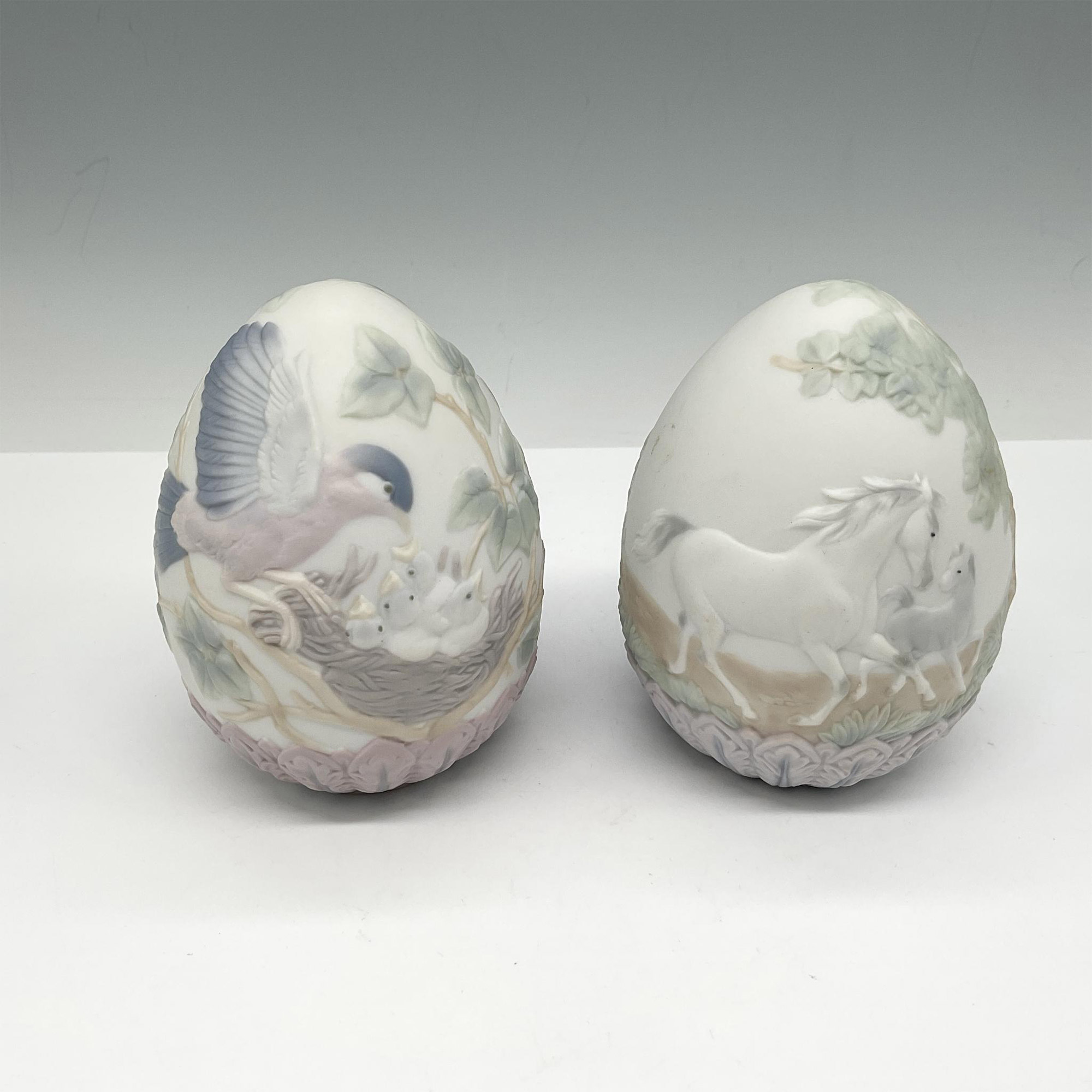 2pc Lladro Porcelain Limited Edition Eggs, 1993 & 1995