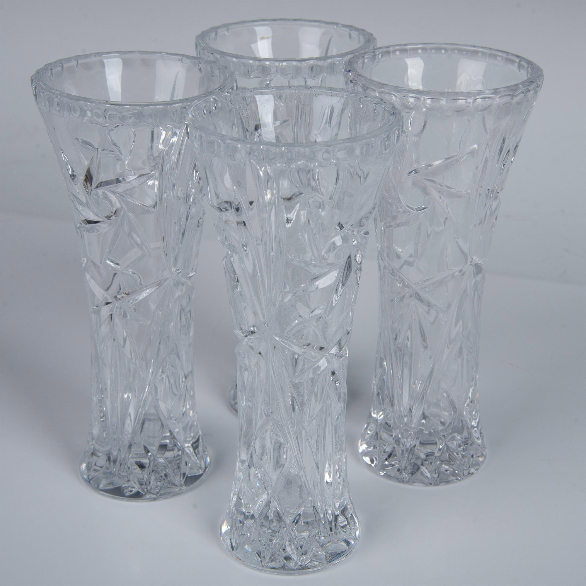 6pc Pressed Glass Vase and Bell Grouping - Bild 3 aus 4