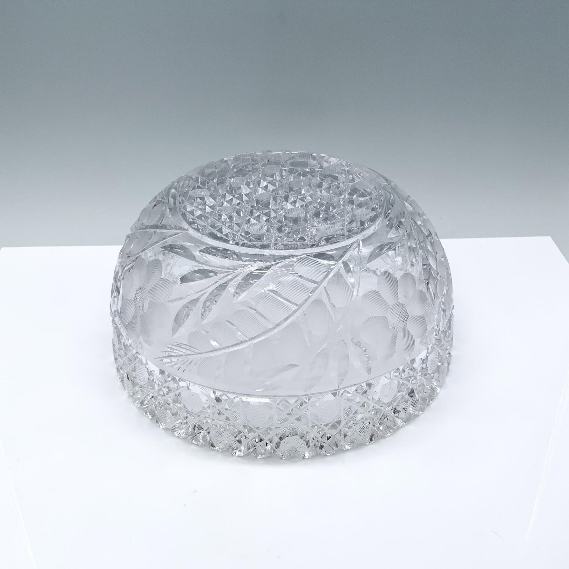 Glass Cut Floral Themed Serving Bowl - Image 3 of 3