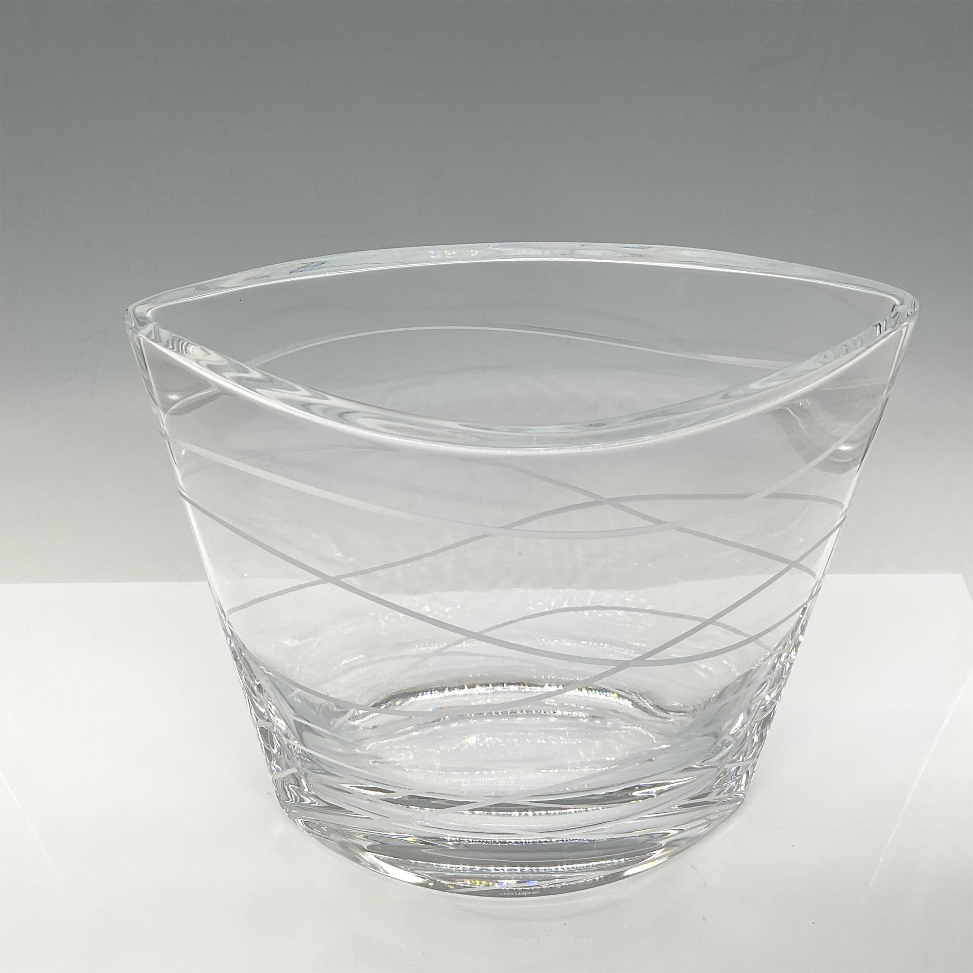 Nambe' Crystal Vase, Wave - Image 2 of 4