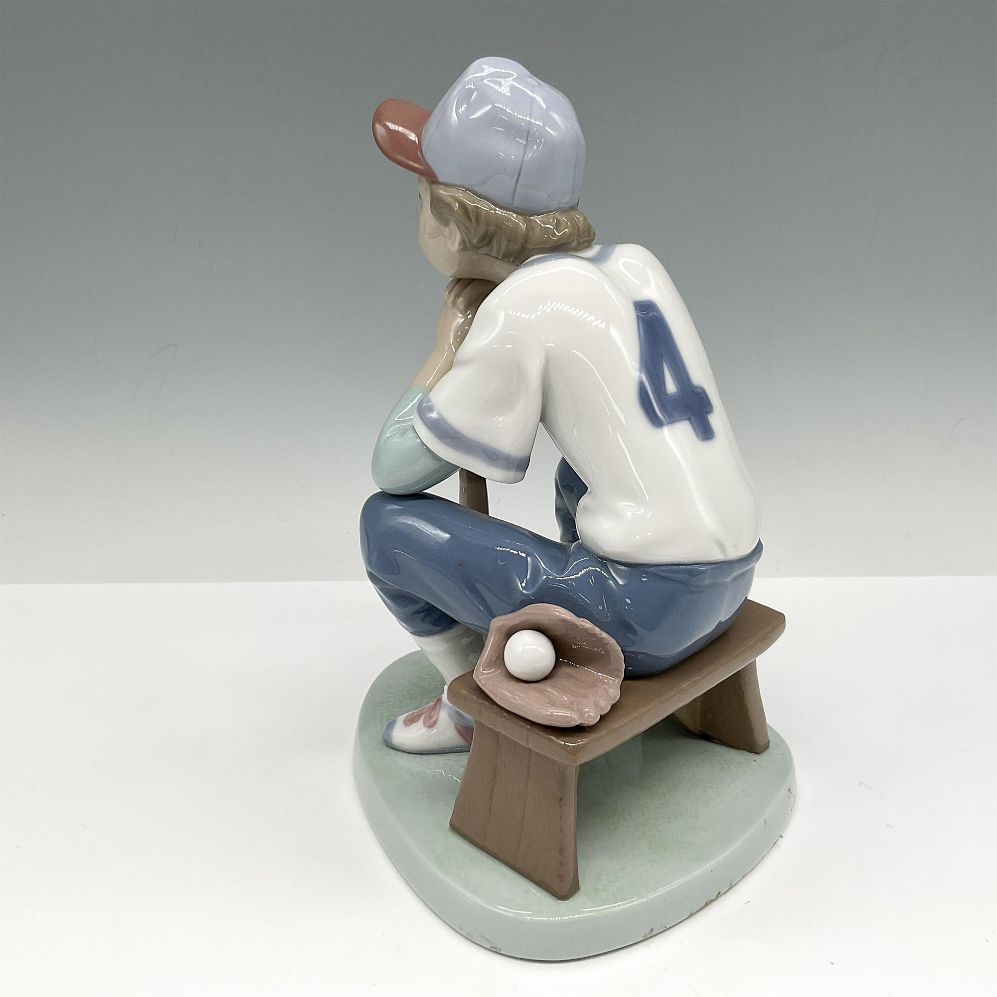 Baseball Player 1006090 - Lladro Porcelain Figurine - Image 3 of 4