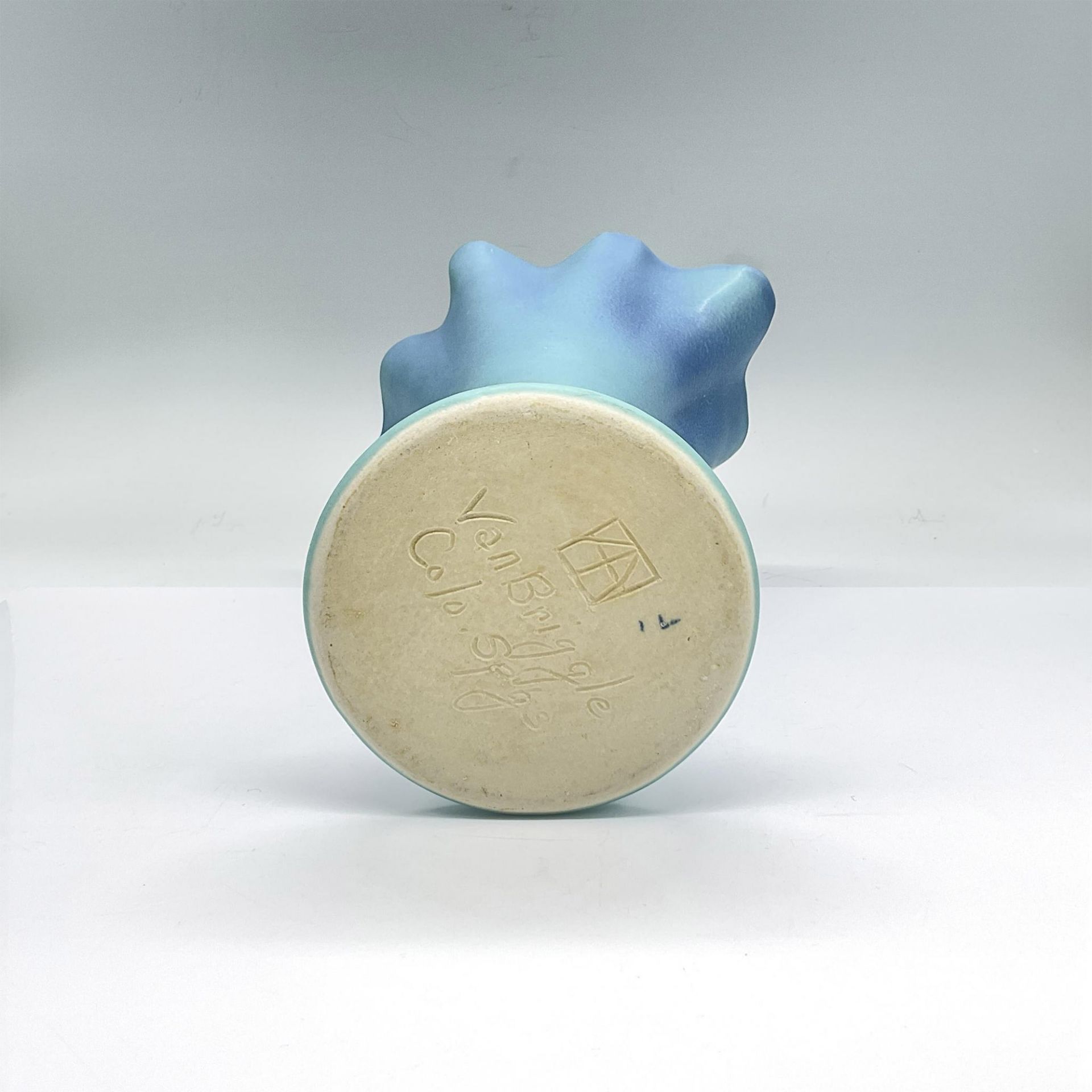 Van Briggle Pottery Teal Blue Vase - Bild 3 aus 3