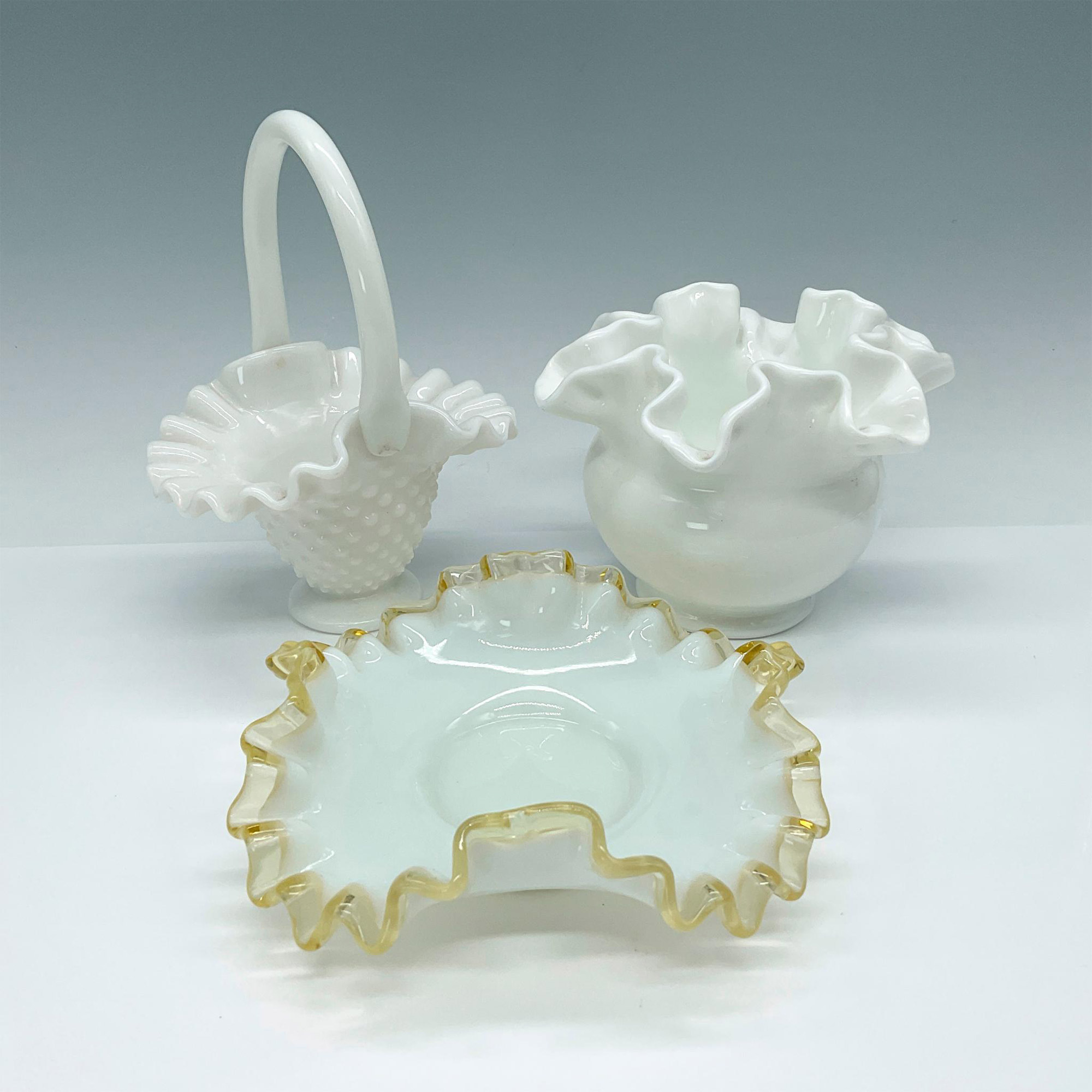 3pc Fenton Milk Glass Grouping - Image 2 of 3