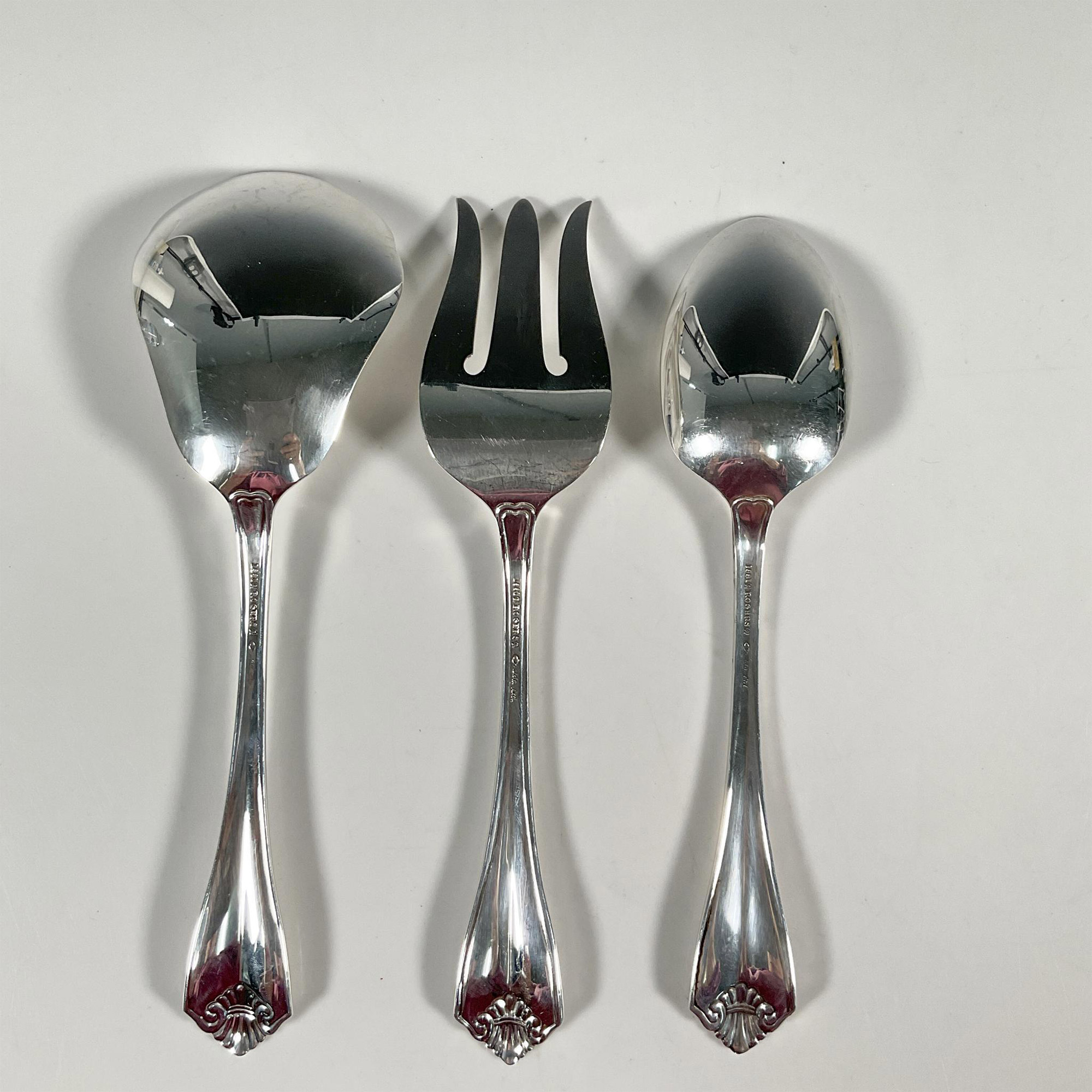3pc Oneida Silverplate Serving Spoons and Fork, King James - Image 2 of 3