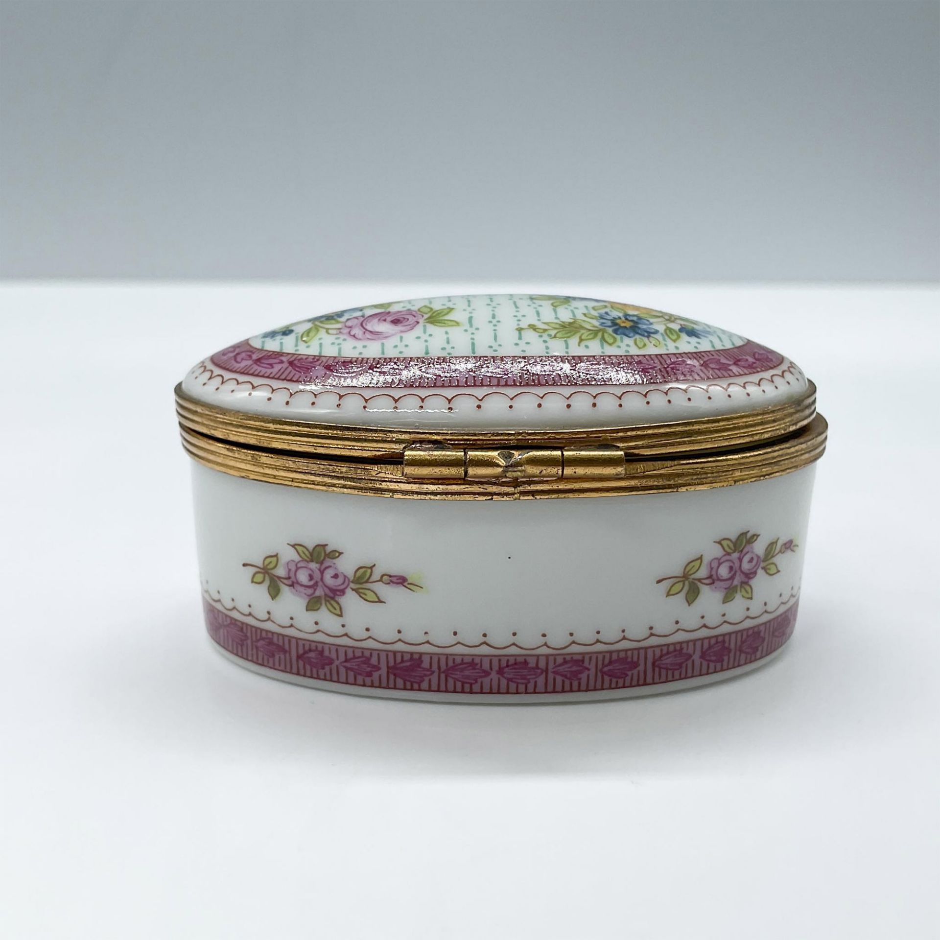Porcelain De Paris Treasure Box - Image 2 of 4