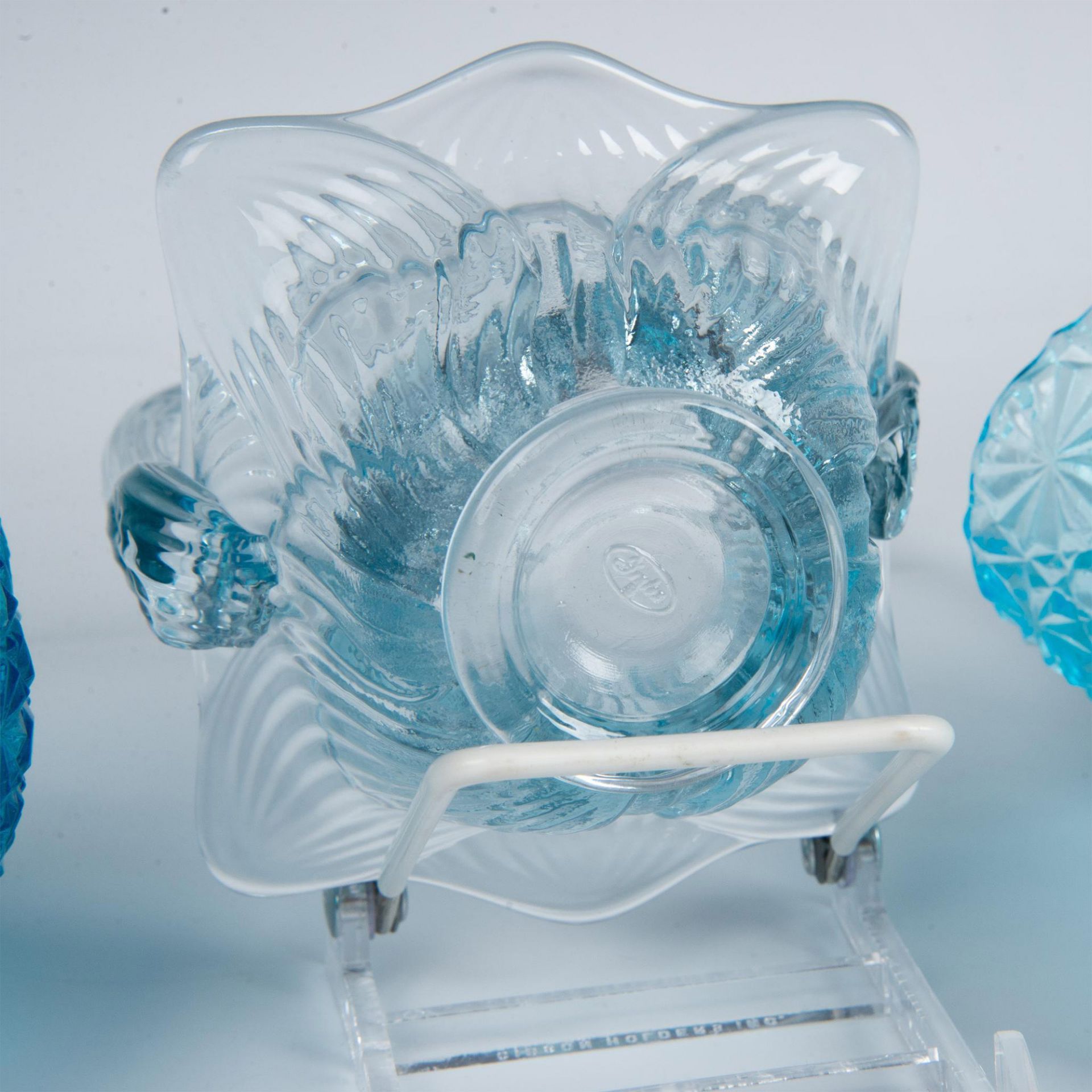 4pc Fenton Blue Glass Dish Grouping - Bild 4 aus 4