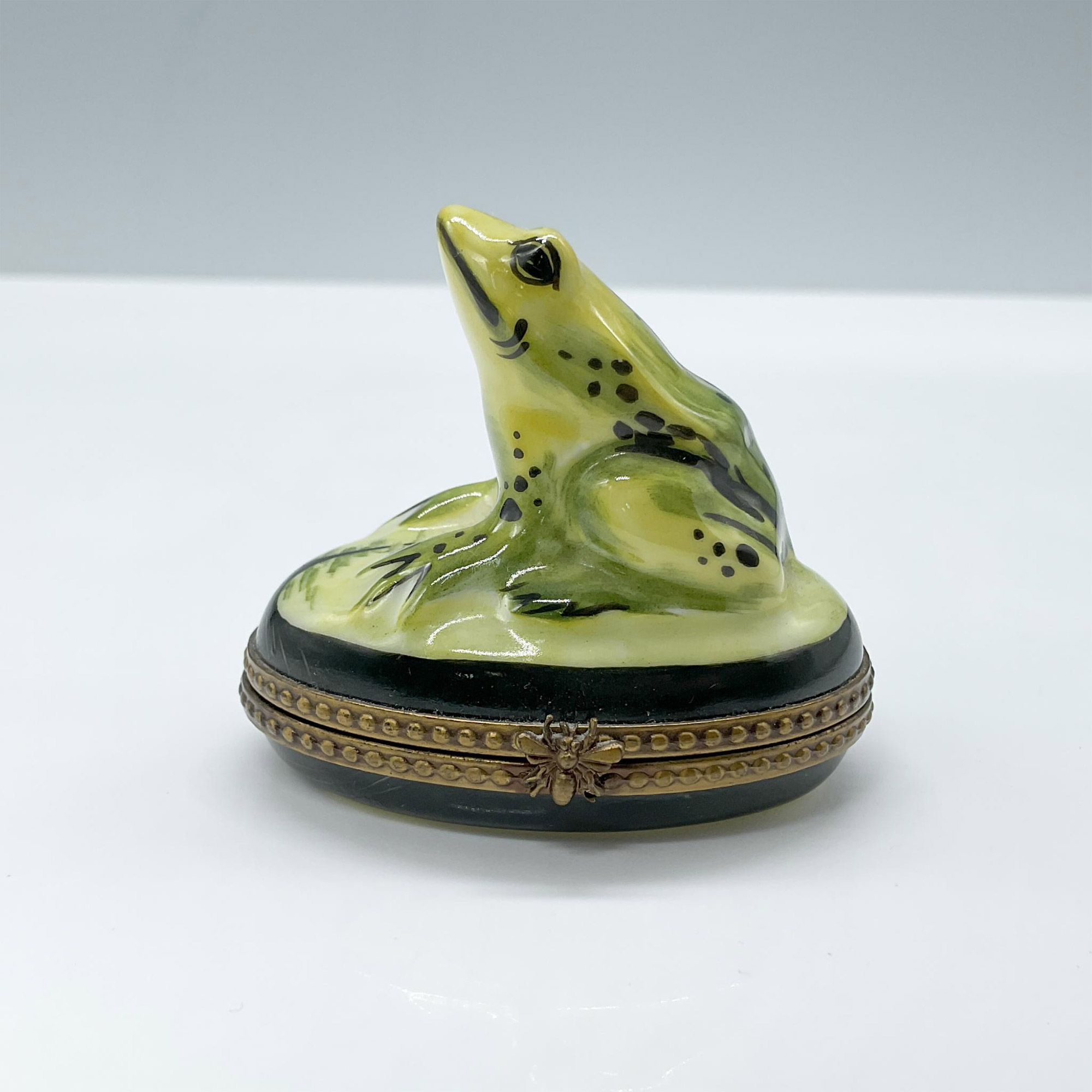 Rochard Limoges Treasure Box, Frog Chirping