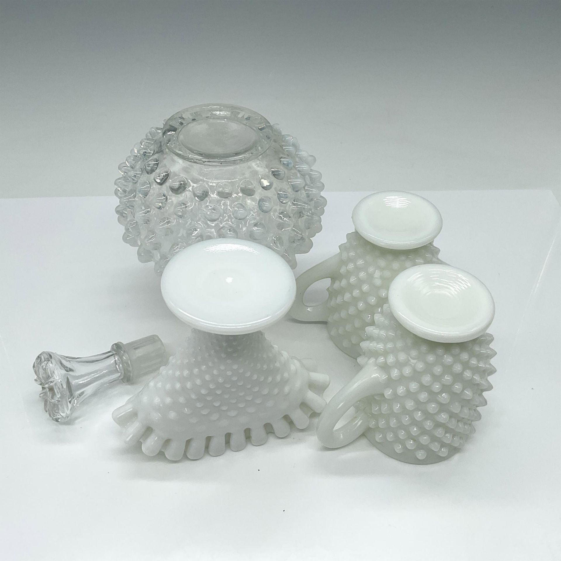 4pc Fenton Hobnail Milk Glass Dish Grouping - Bild 3 aus 3