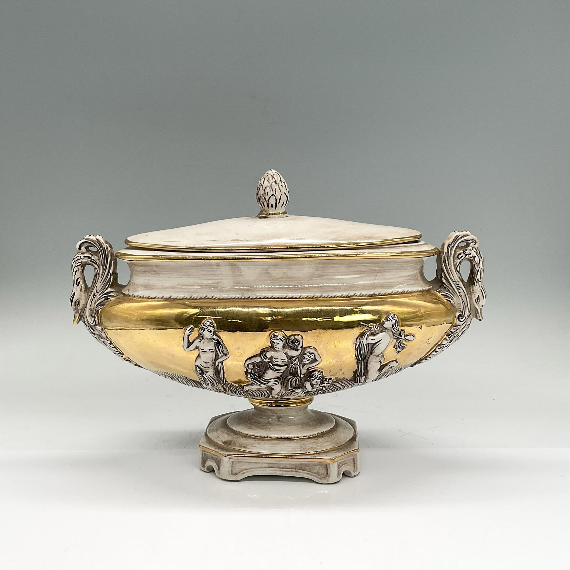 Capodimonte Pedestal Covered Oval Bowl - Image 2 of 3