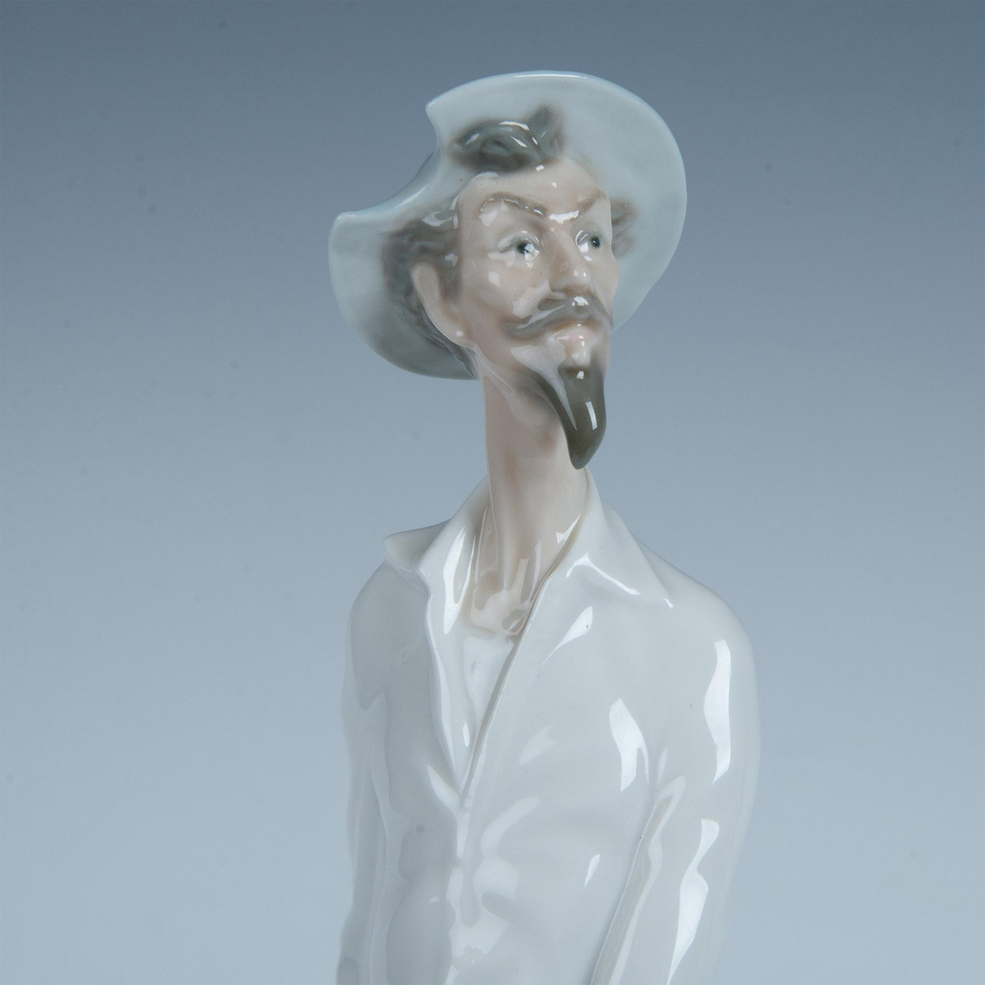 Don Quixote Standing Up 1004854 - Lladro Porcelain Figurine - Image 2 of 7