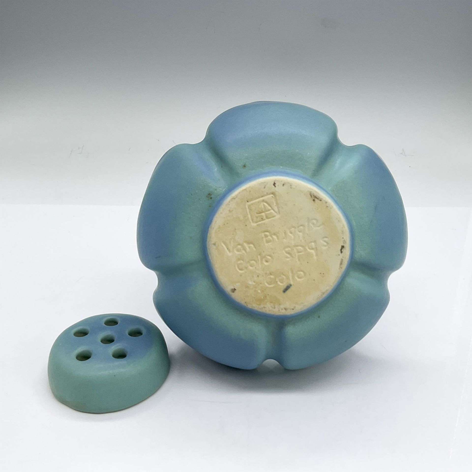 Van Briggle Pottery Vase, Lotus with Flower Frog - Bild 3 aus 3