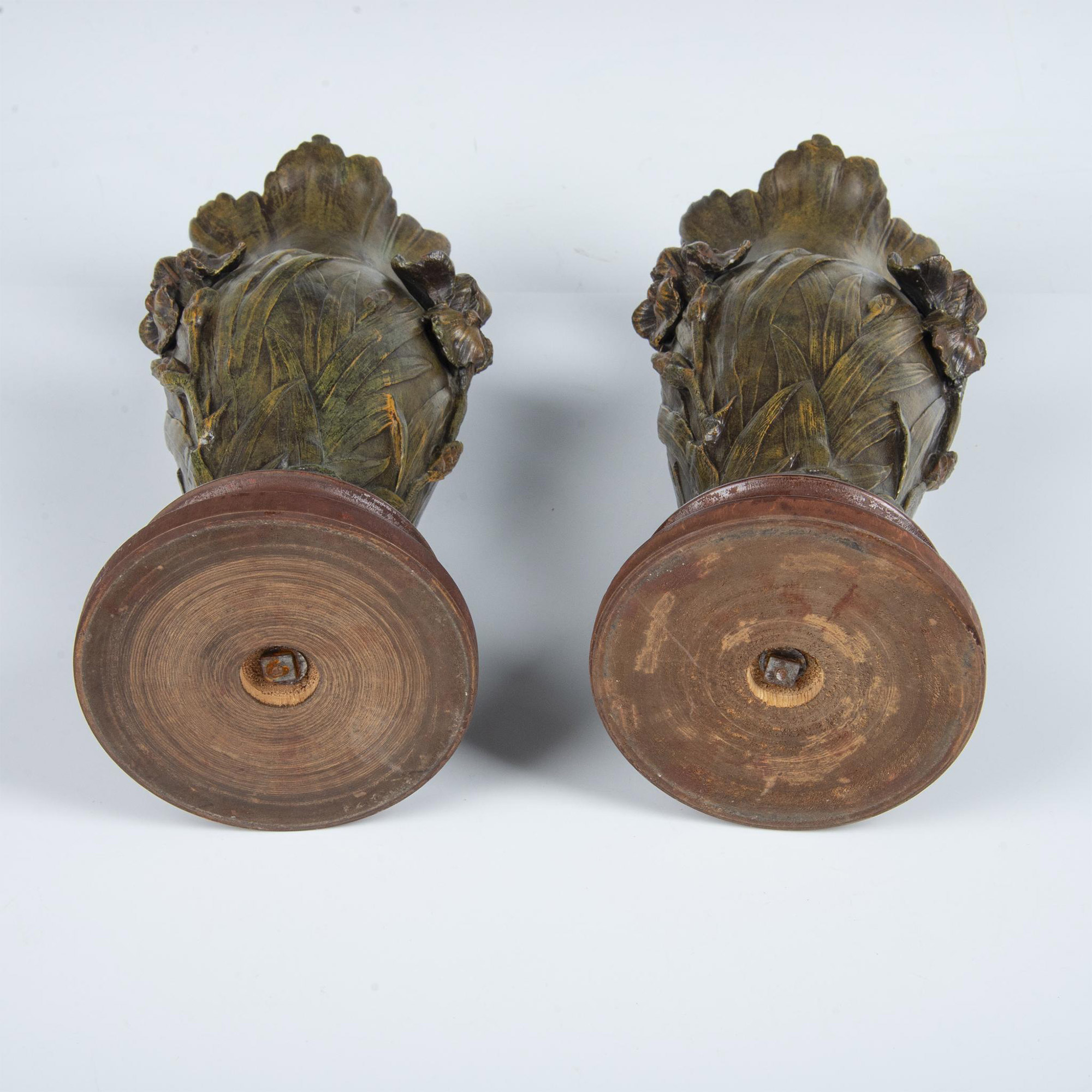 Heingle, Pair of Art Nouveau Patinated Bronze Vases, Signed - Image 5 of 5