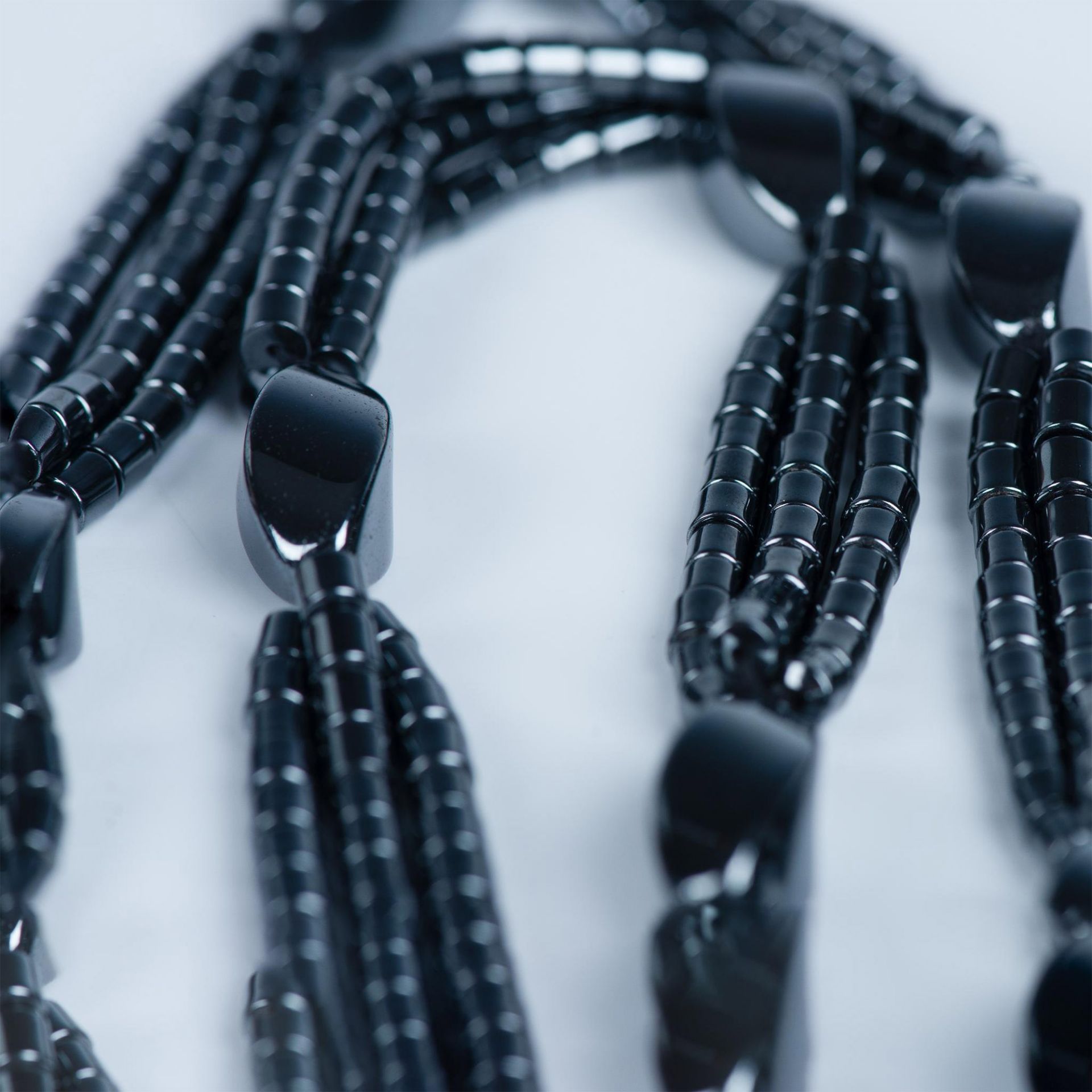 Contemporary Hematite Bead Necklace - Image 4 of 4