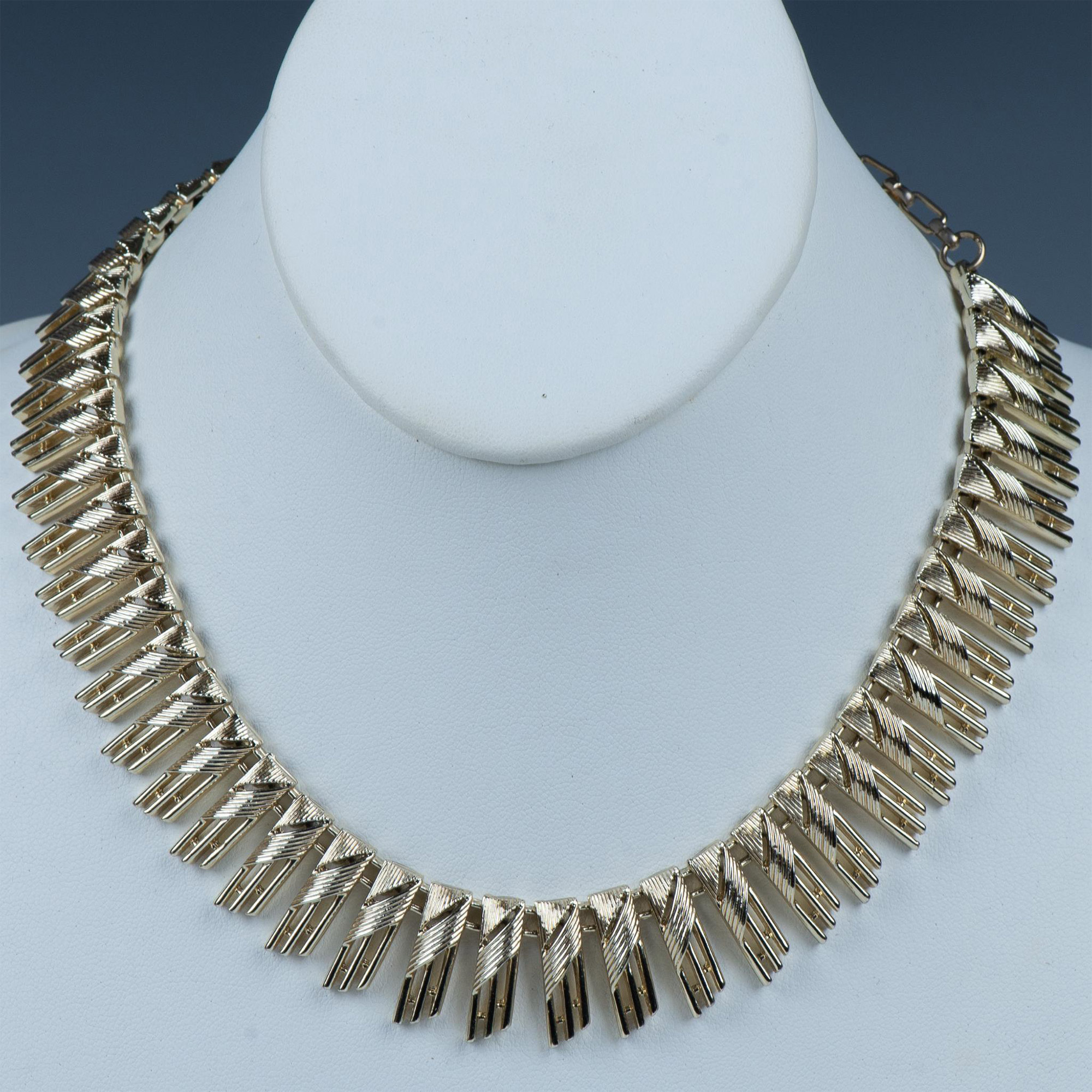 2pc Classy Gold Metal Choker Necklaces - Image 2 of 4