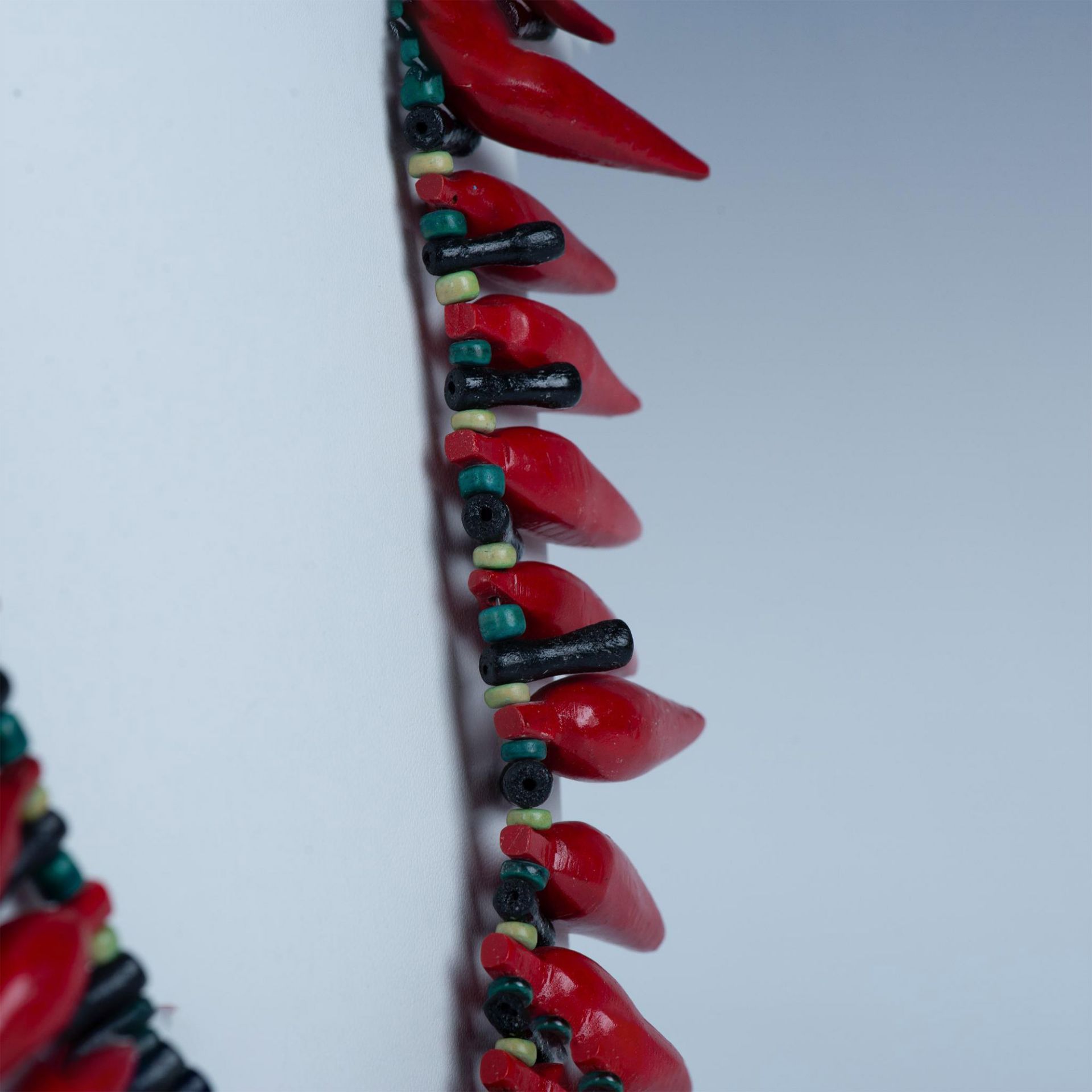 Retro Wood Red Chili Pepper Necklace - Bild 3 aus 6