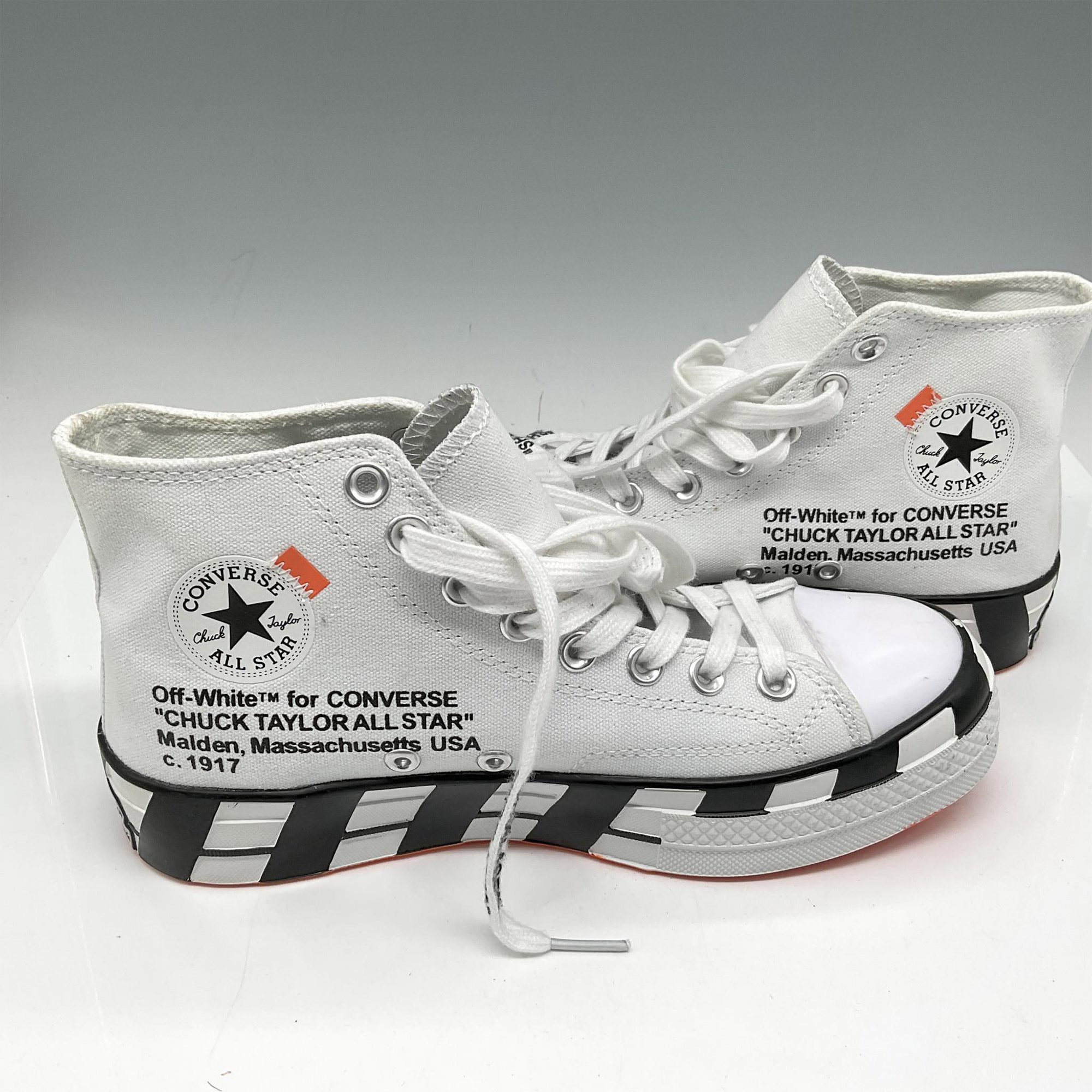 Converse Off-White Virgil Abloh Chuck 70 Sneakers