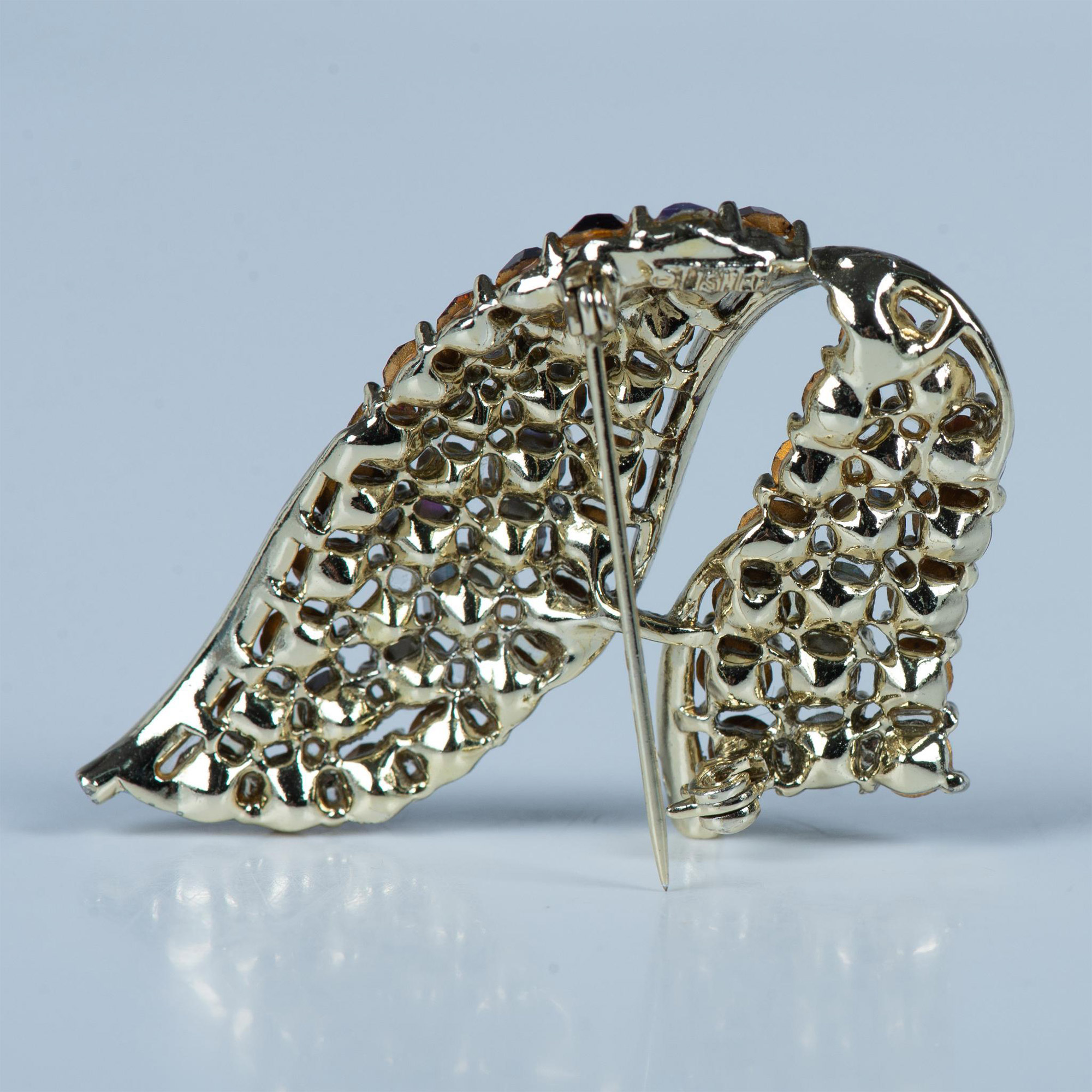 Lisner Rhinestone Ribbon Brooch - Image 3 of 6