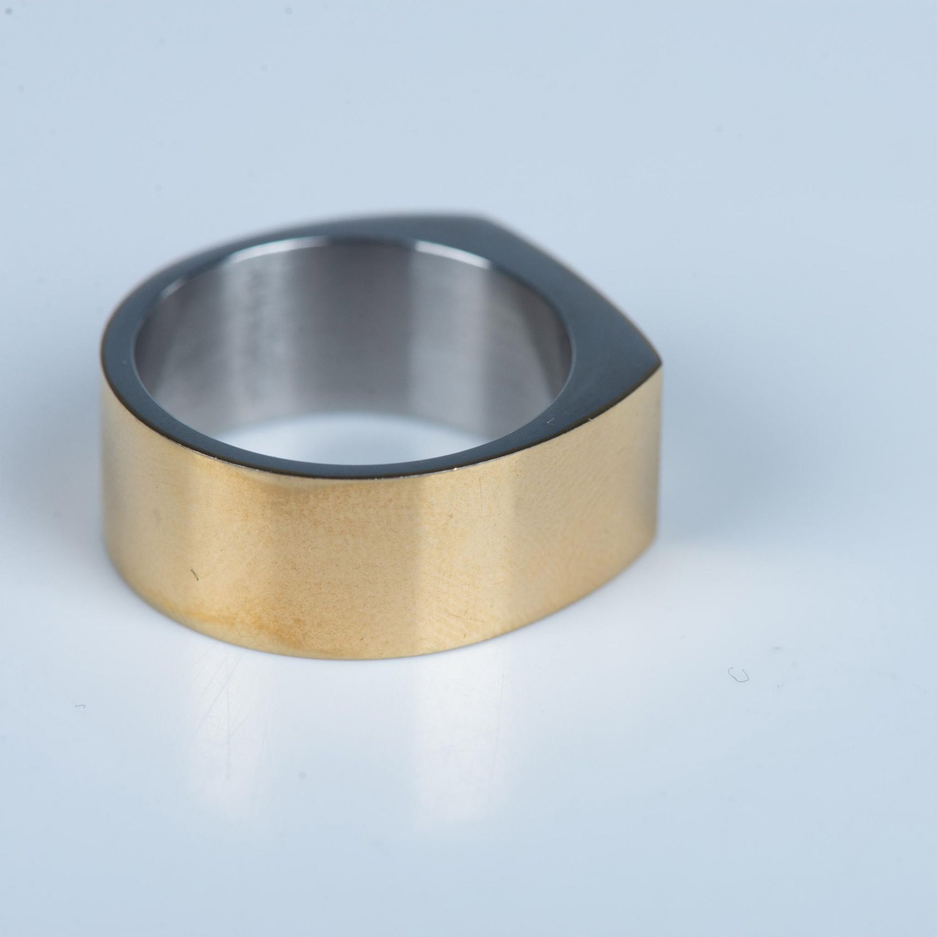 Bold Gold Tone Stainless Steel CZ Greek Key Ring - Bild 6 aus 6