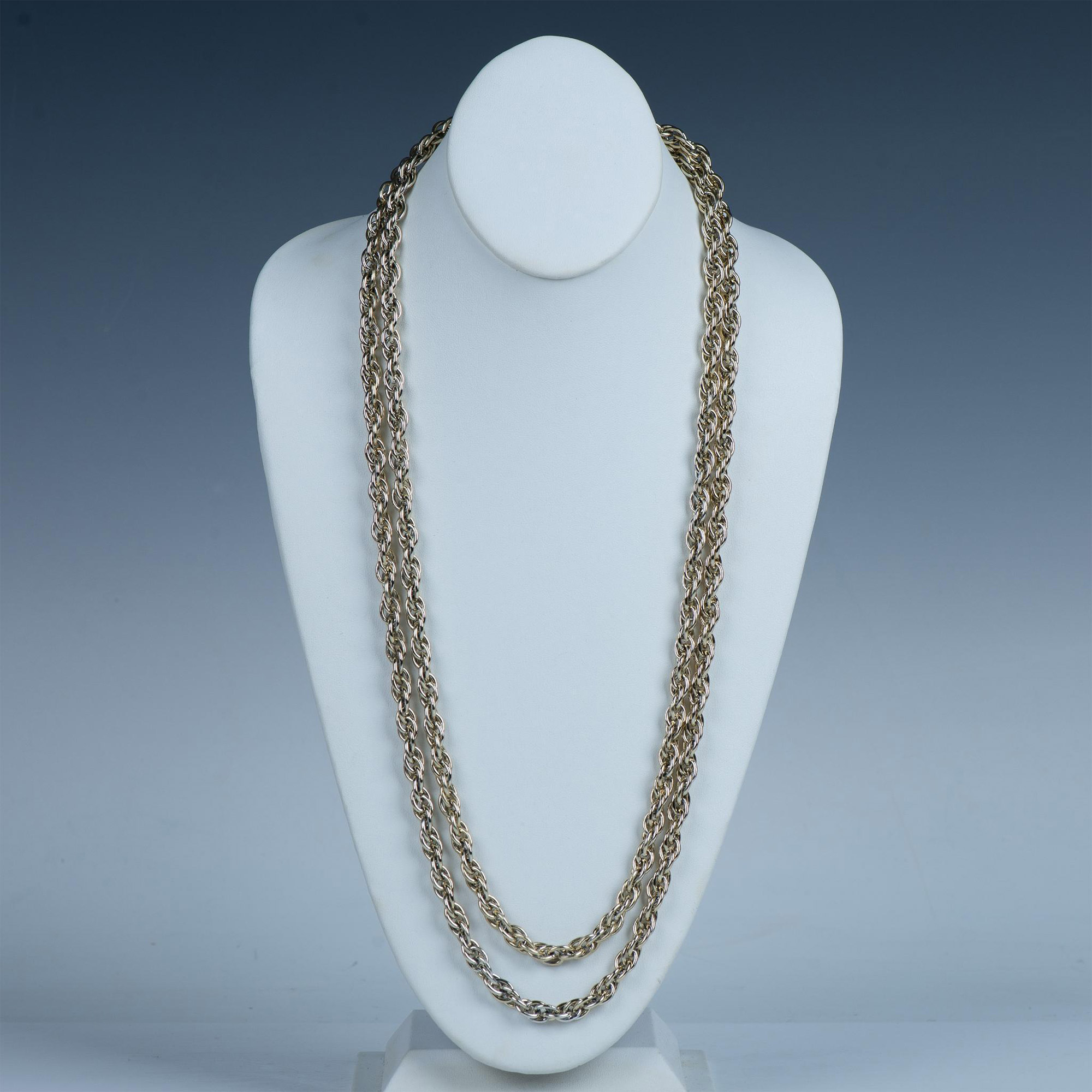 Long Twisted Gold Metal Chain - Image 5 of 6